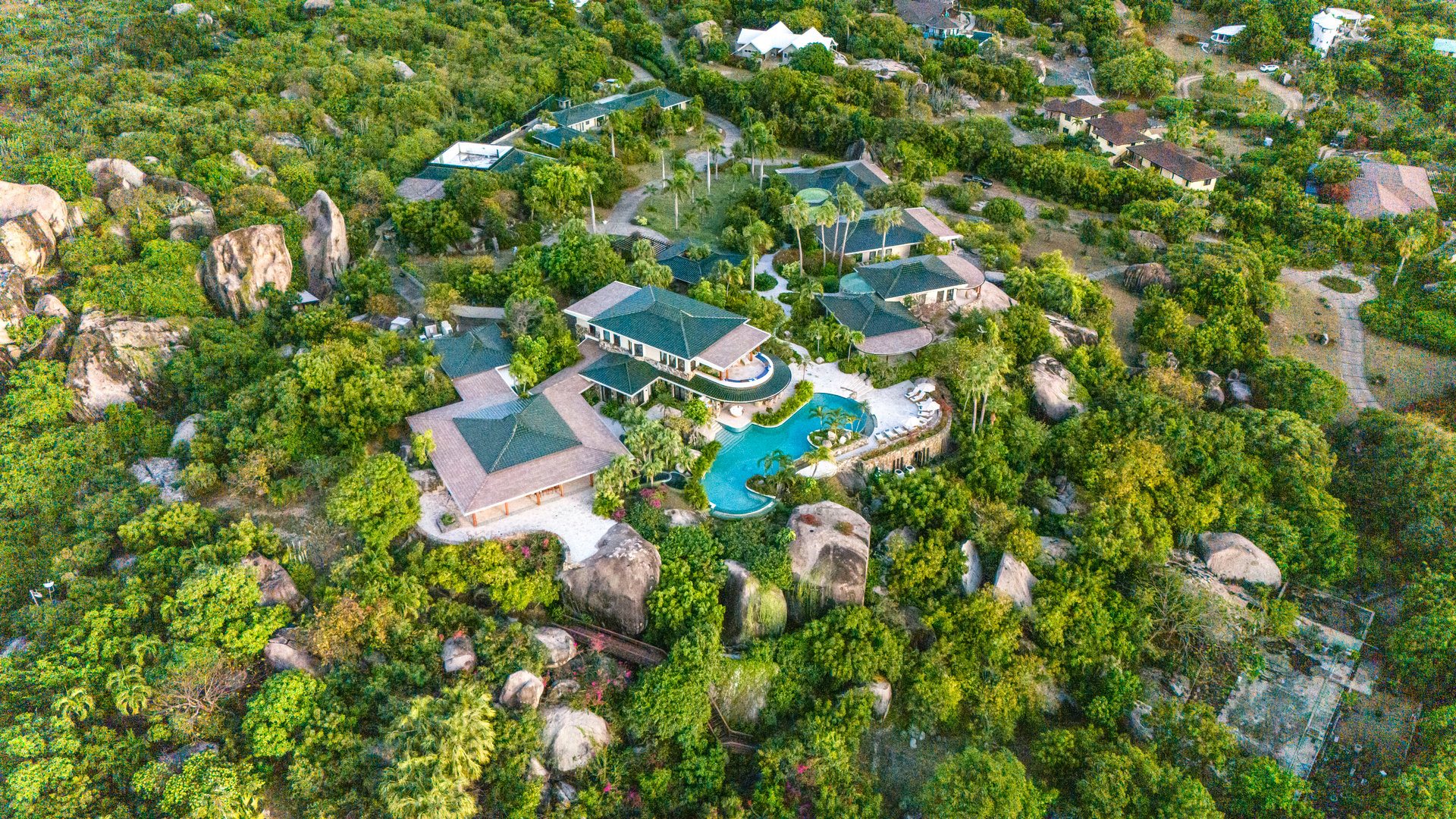 Valley Trunk Estate 
