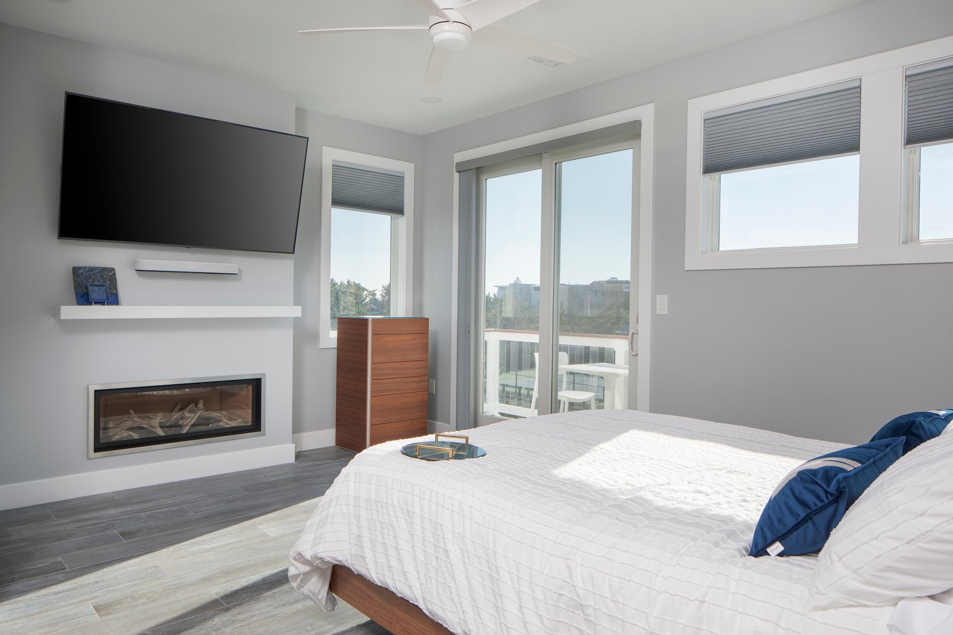 161B Long Beach Blvd