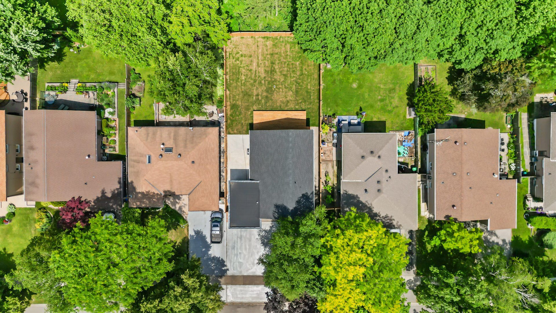 1495 Thetford Crt