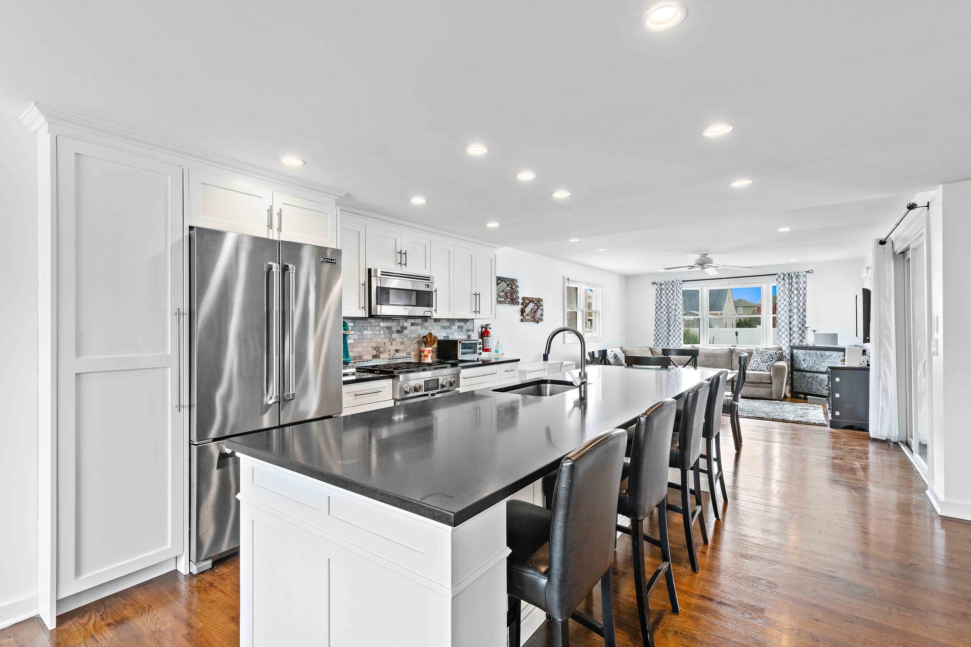 406 Amber Street, Beach Haven