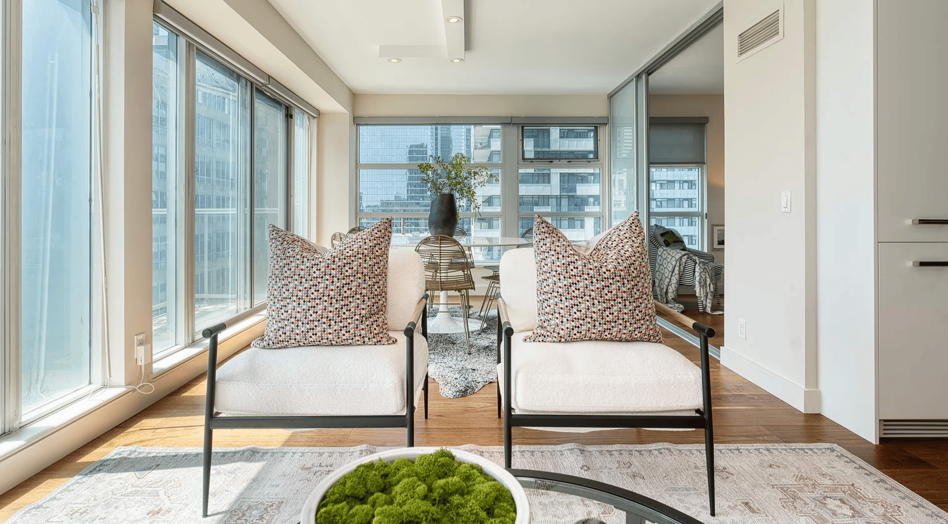 50 Lombard St #2104