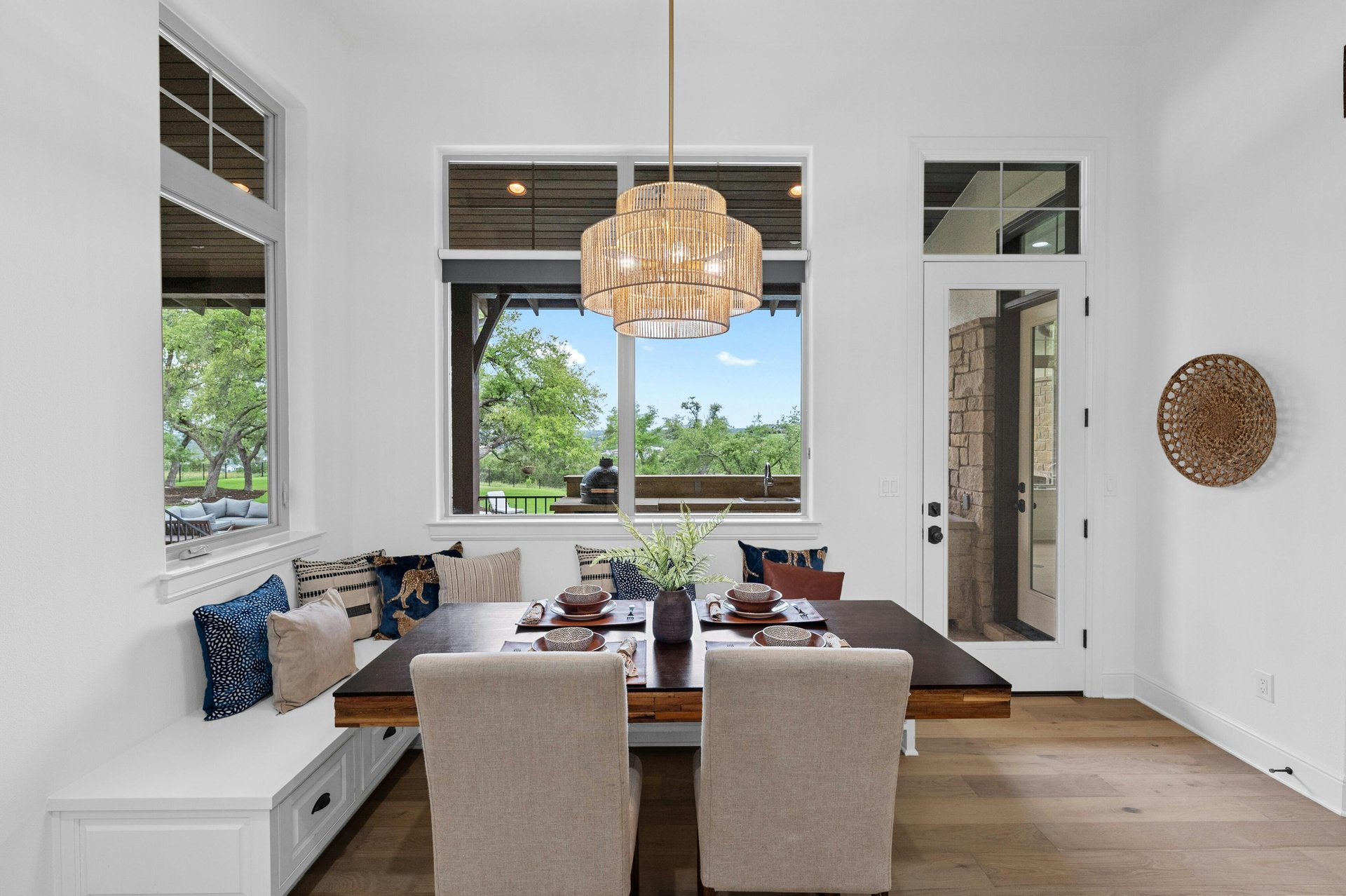 8024 Carlton Ridge