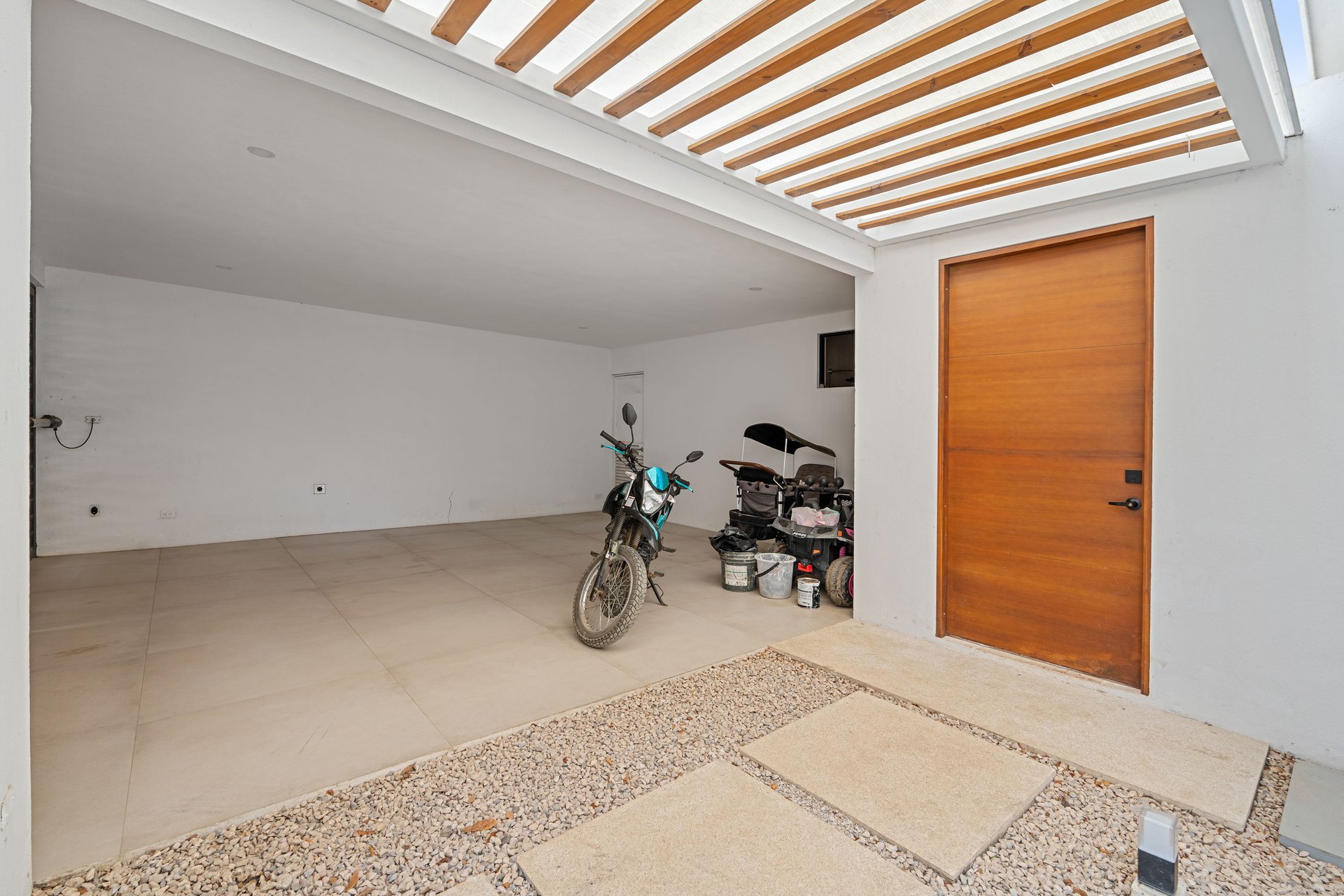 Castillo Blanco | Modern 4 Bedroom Home with Saltwater Pool – Walk to the Beach + Seller Financing Available