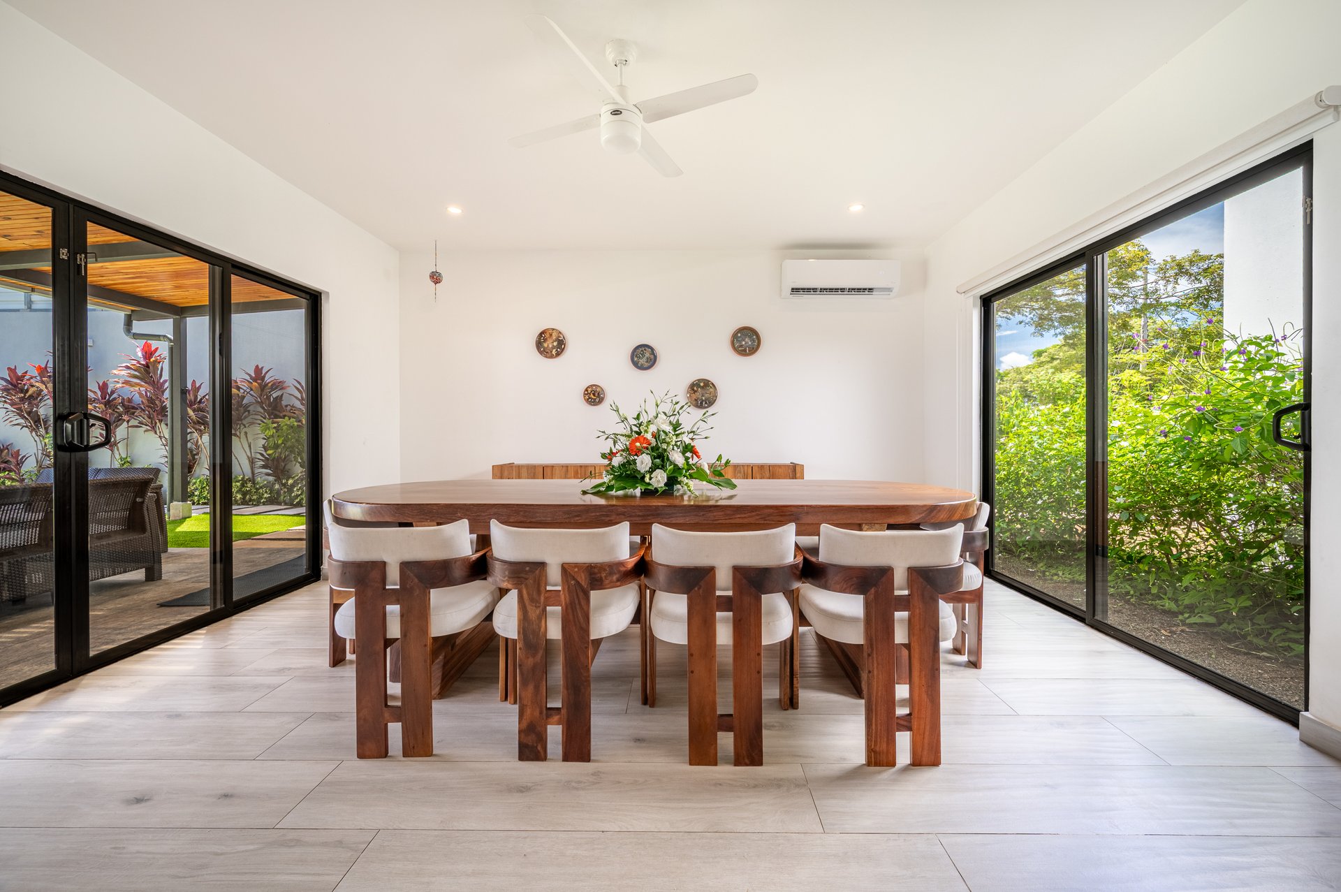 Casa Off shore | Spacious 6BR Home Steps from Tamarindo Beach & Town