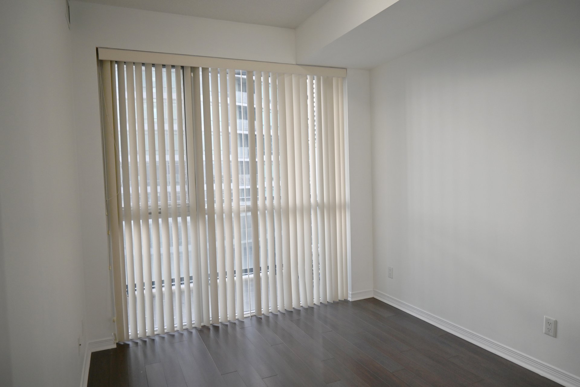 352 Front St W Unit: 2103