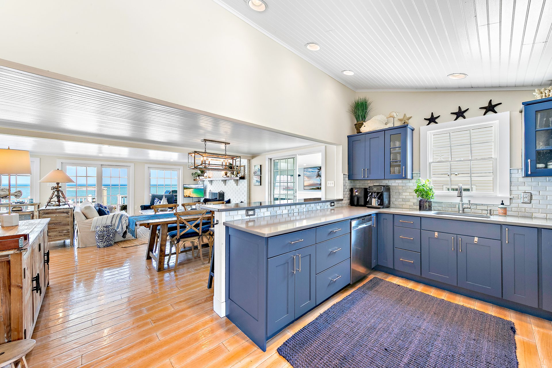 12212 N Old Whaling