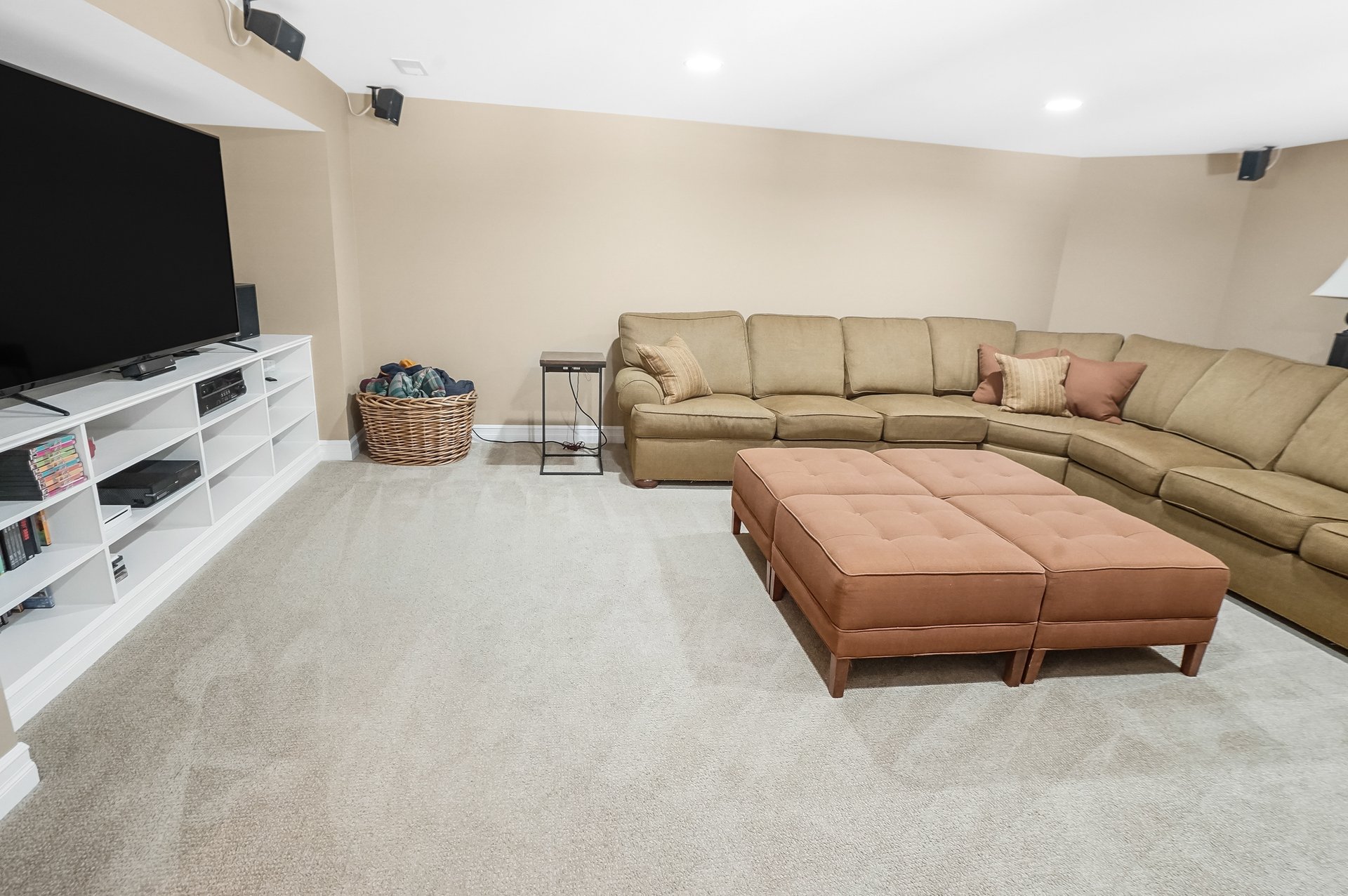 12172 Woodline