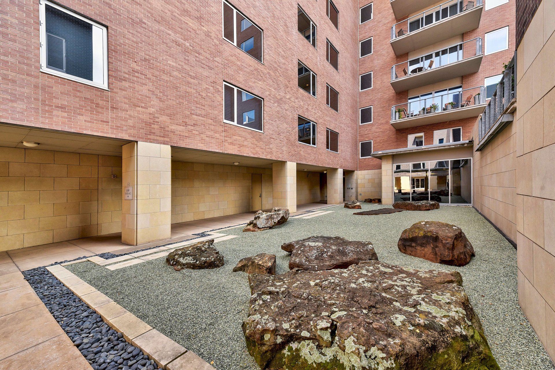 901 W 9th Street #1002