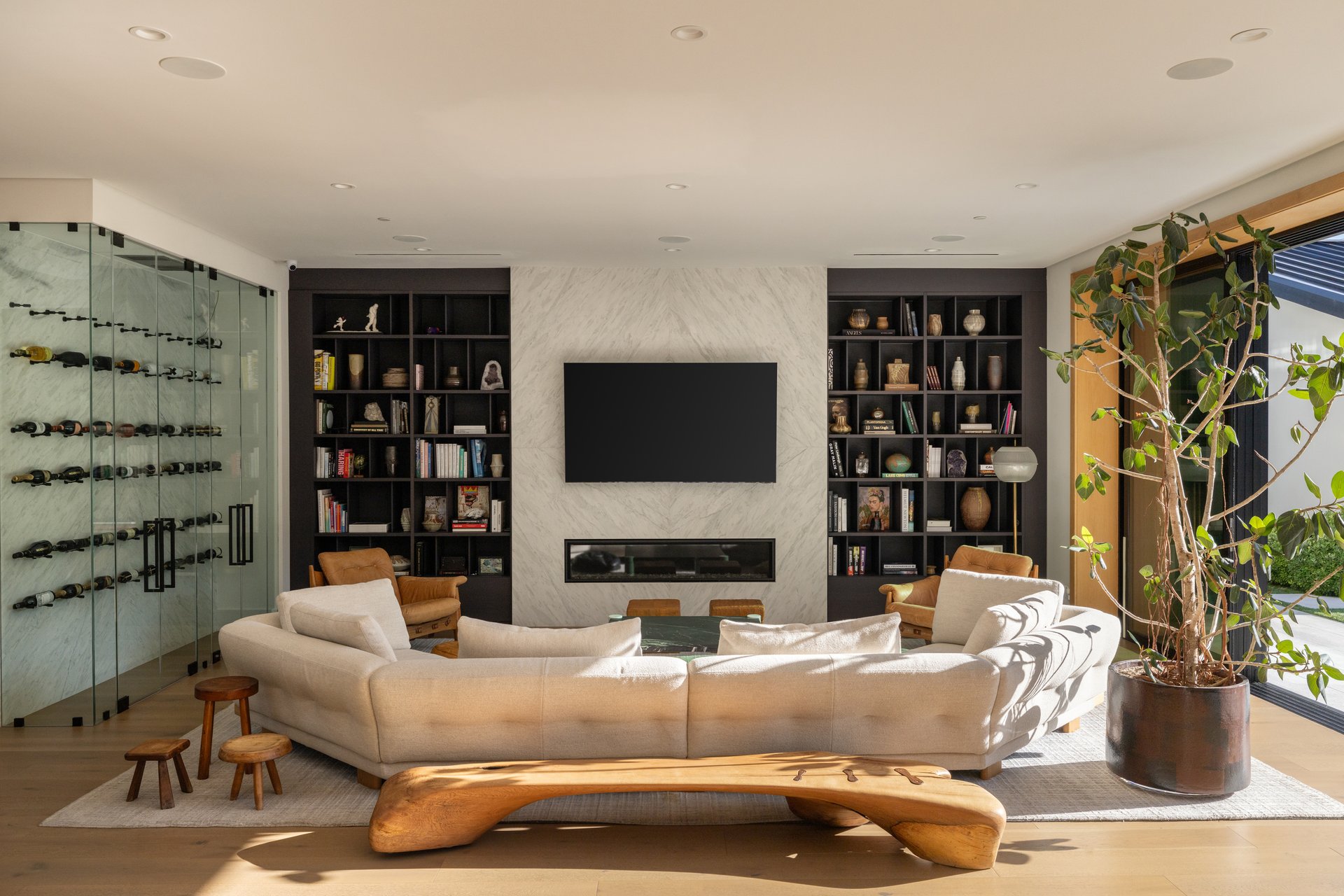 455 N Bundy Dr, Brentwood