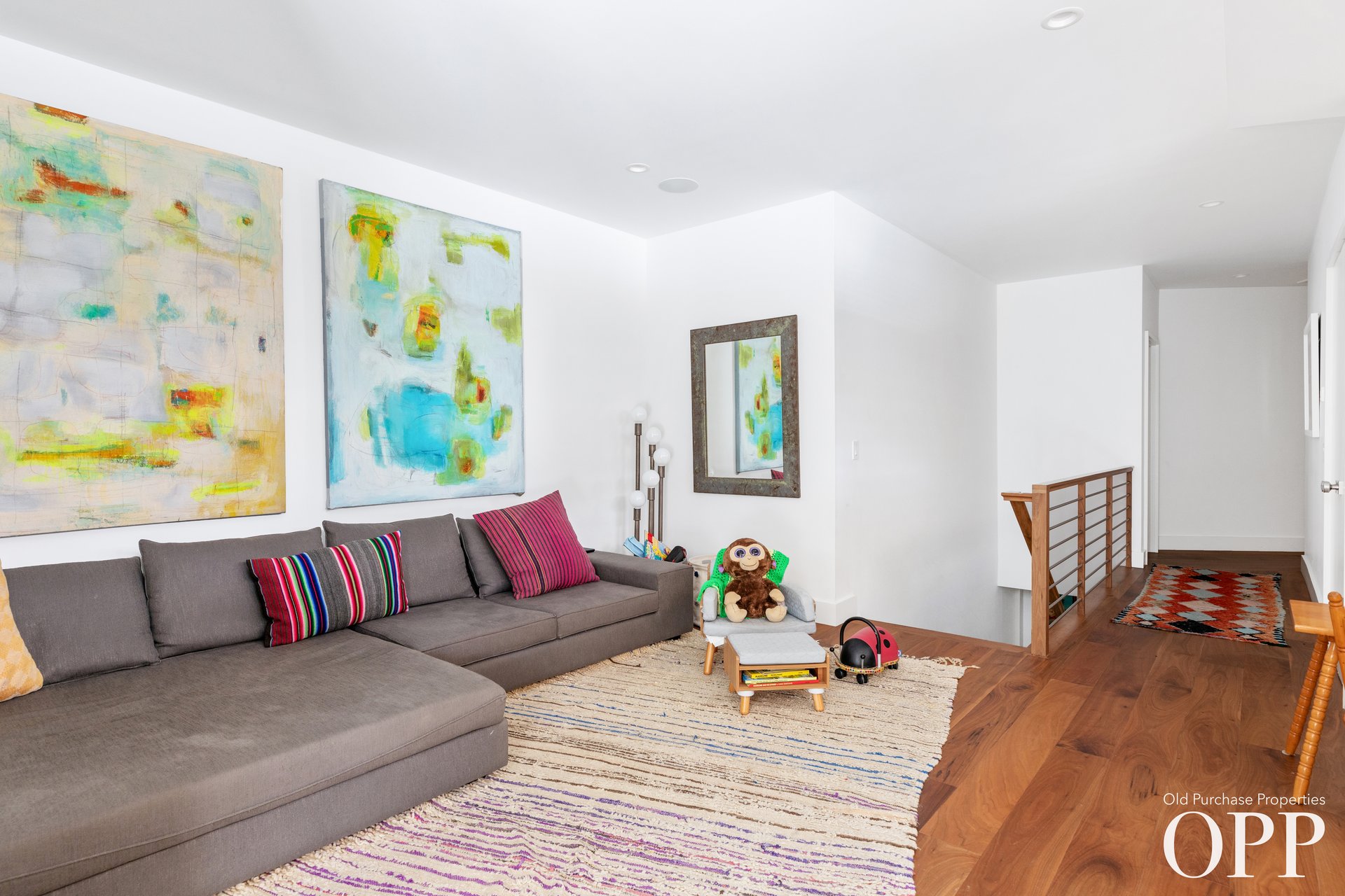 Mid-Century Modern Escape in South Bellport Village