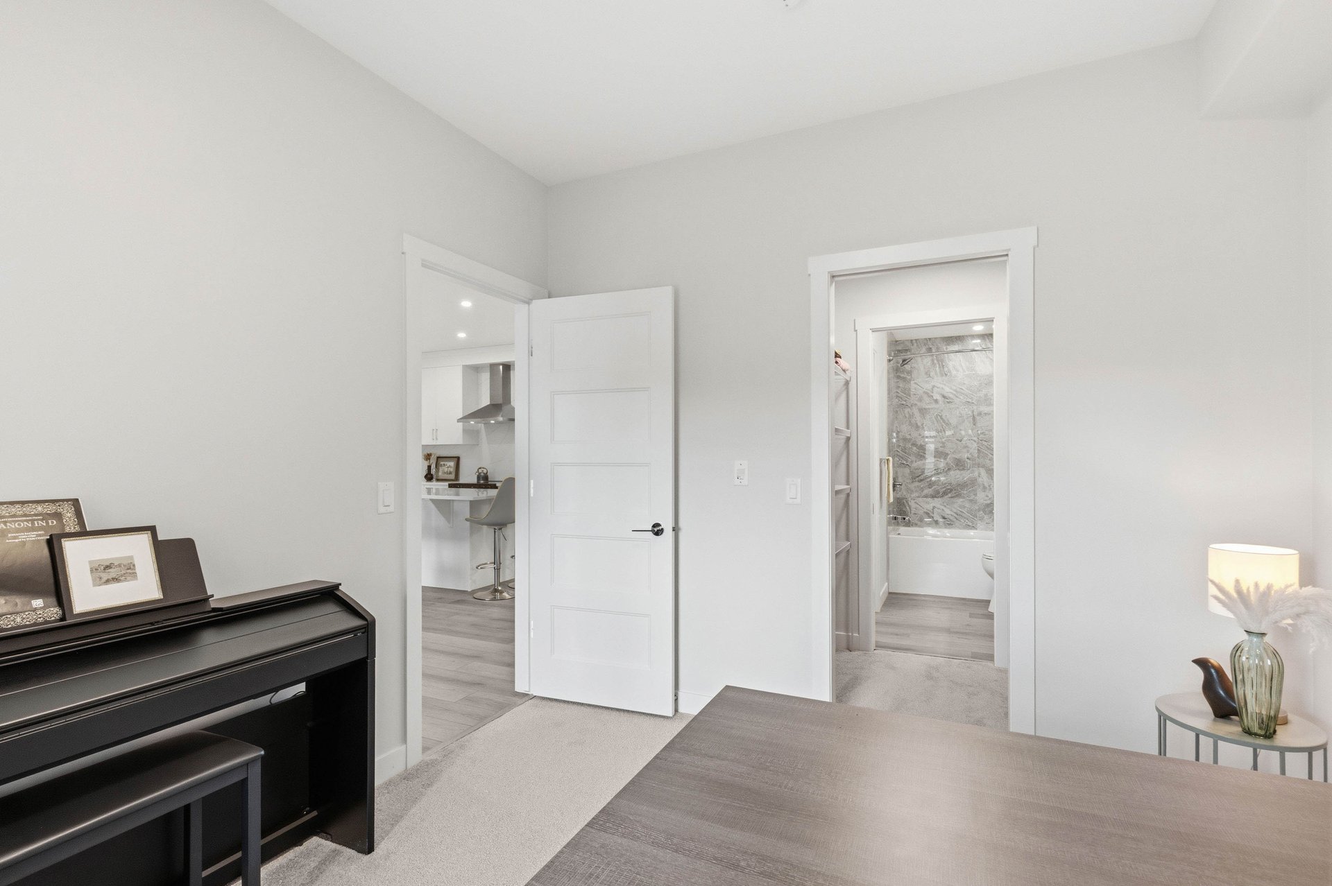 81 Arbour Lake View NW Unit: 1306