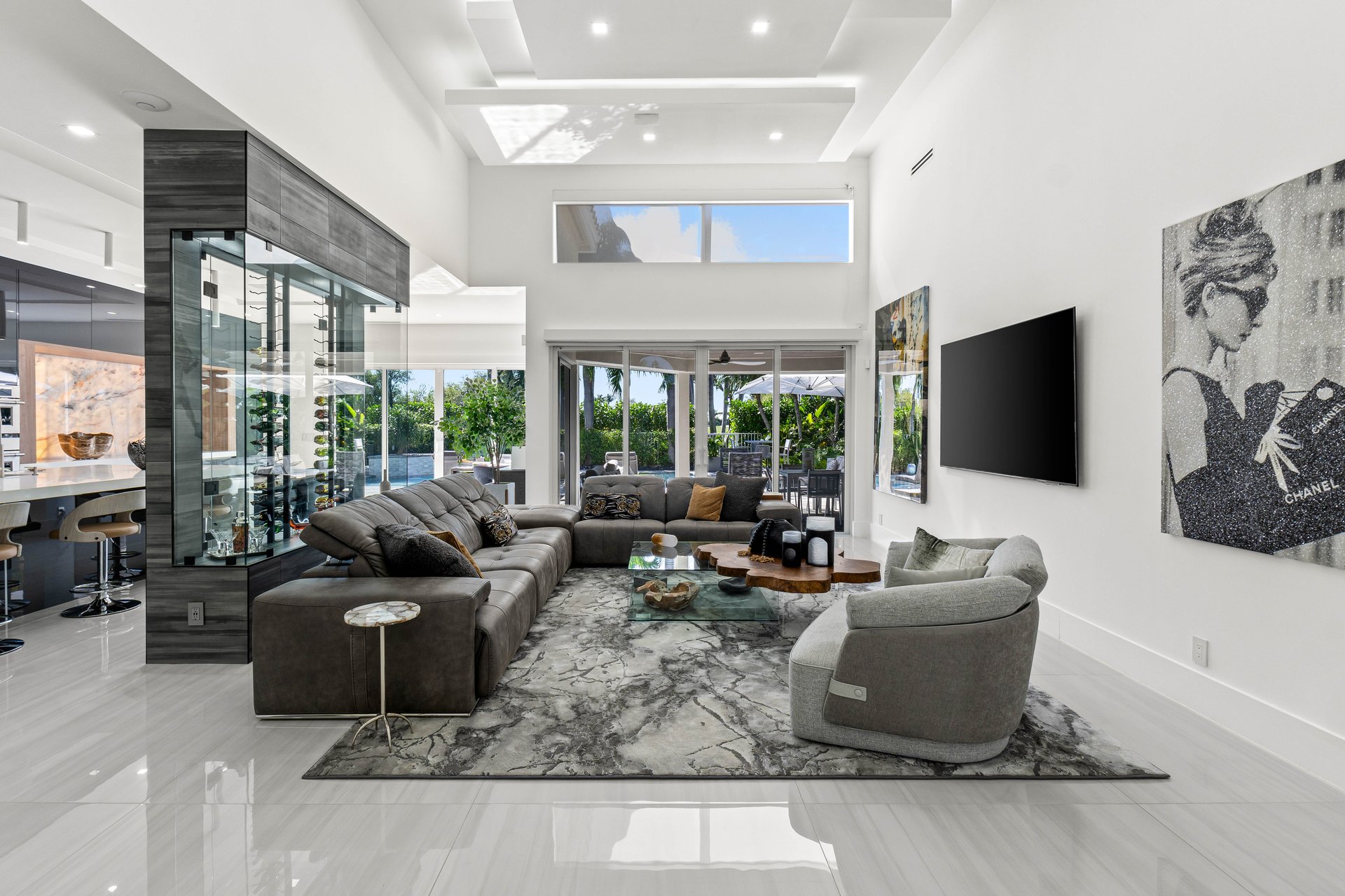 5719 Waterford