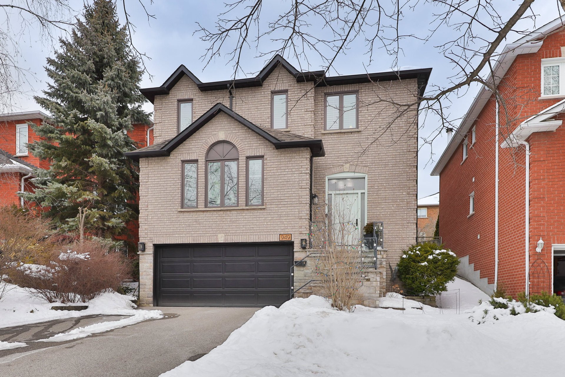 949 Cristina Crt