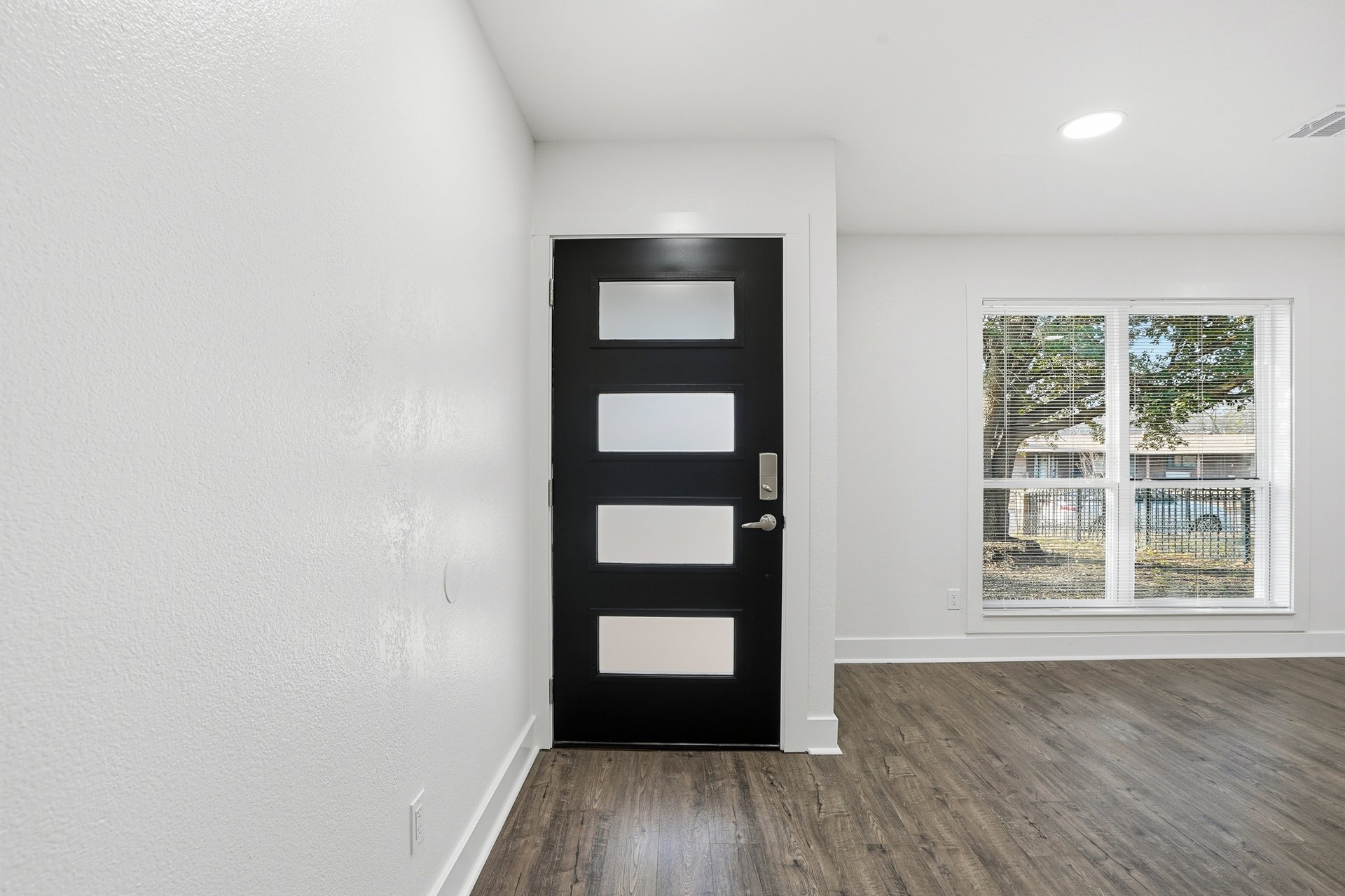 Shorelark Dr
