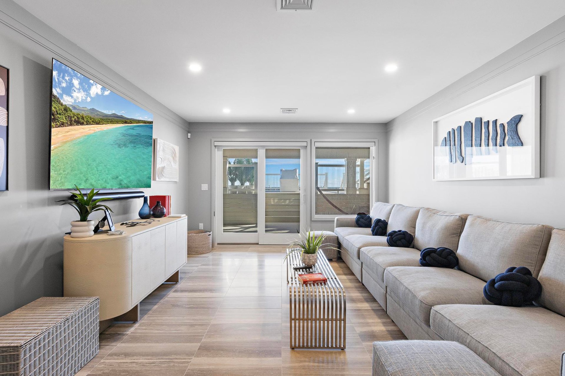 2215 Ocean Ave