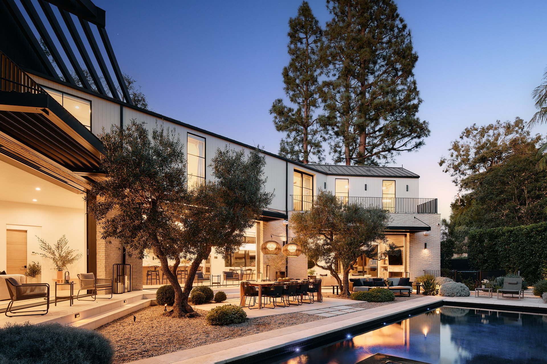 1054 Angelo Dr, Beverly Hills
