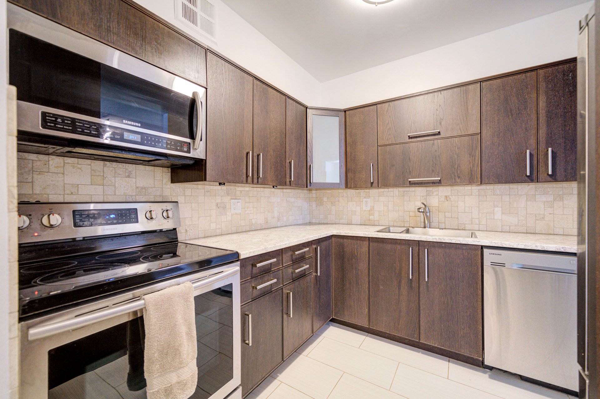 #521 - 1514 Pilgrims Way Unit: 521