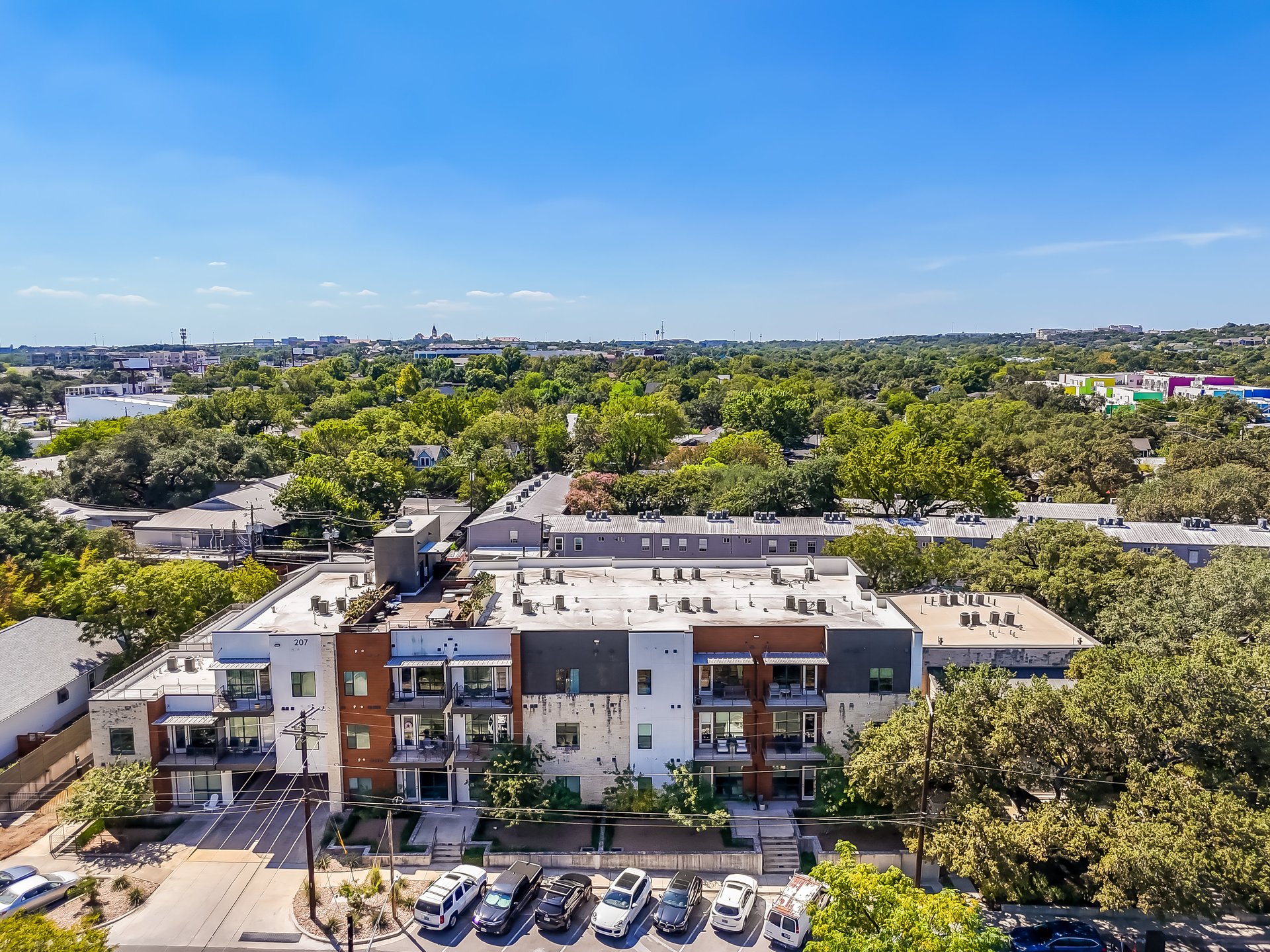 207 W Johanna St