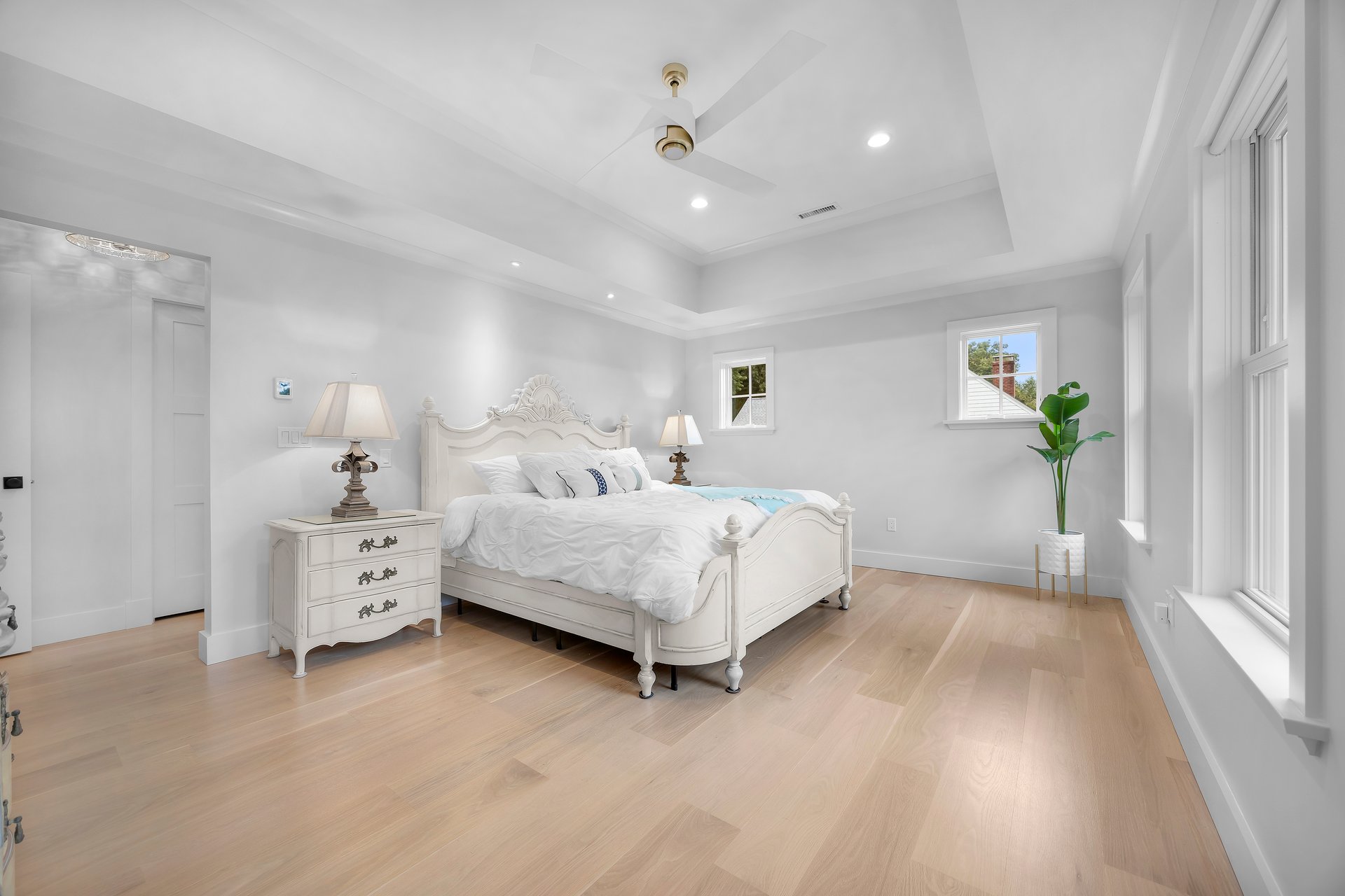 Pristine University Area Colonial