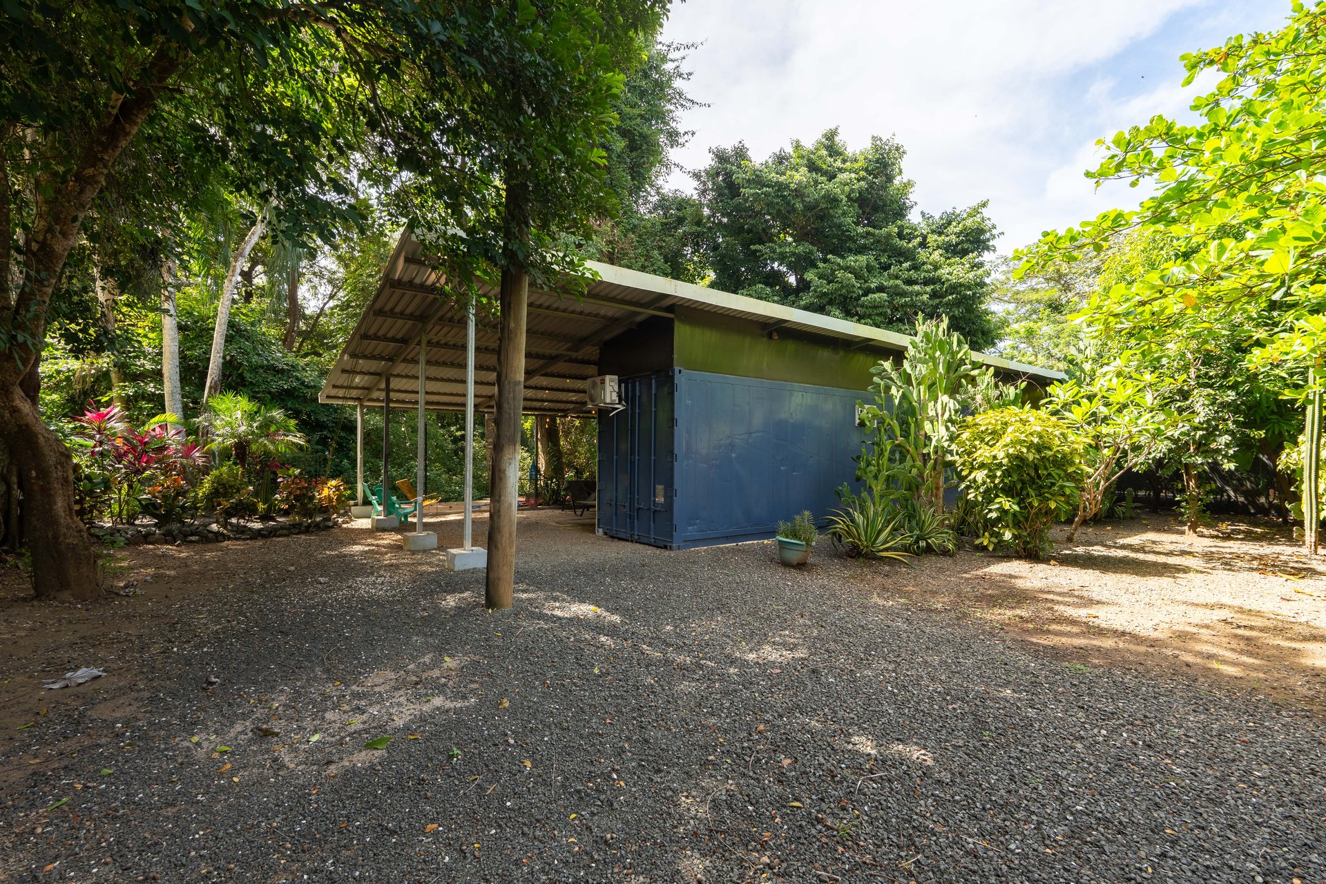 Casa Lemonpaloosa | Very Private Container Home!
