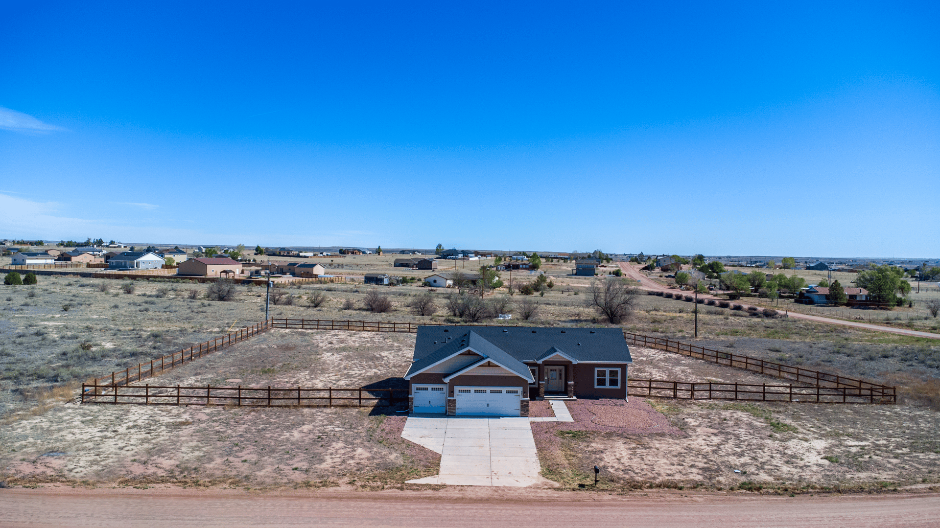667 E Vermillion Dr