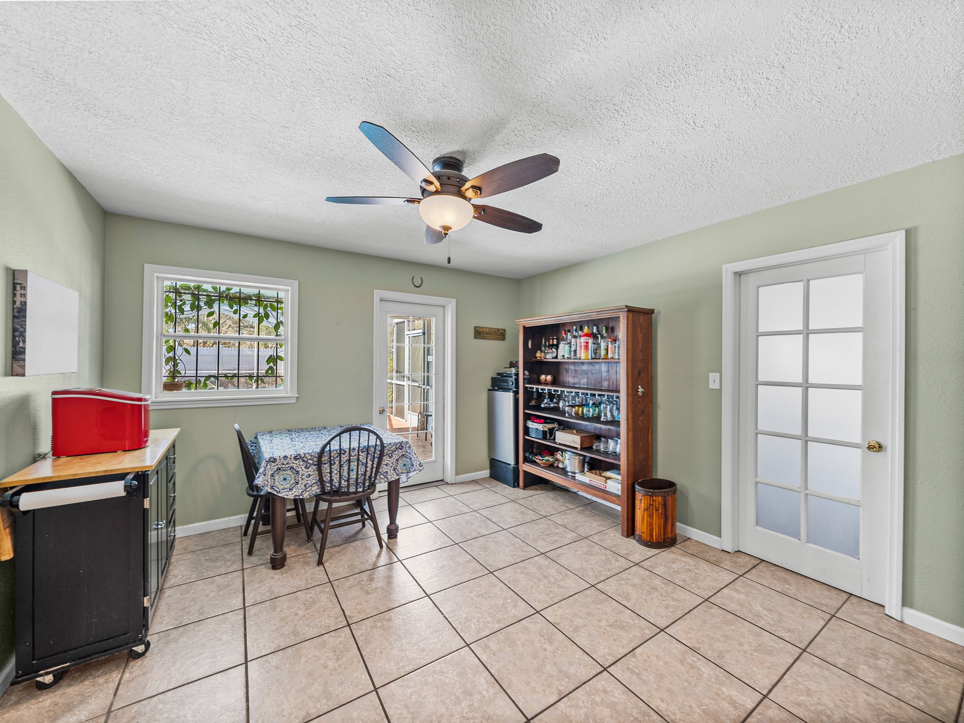 10925 FORT KING RD