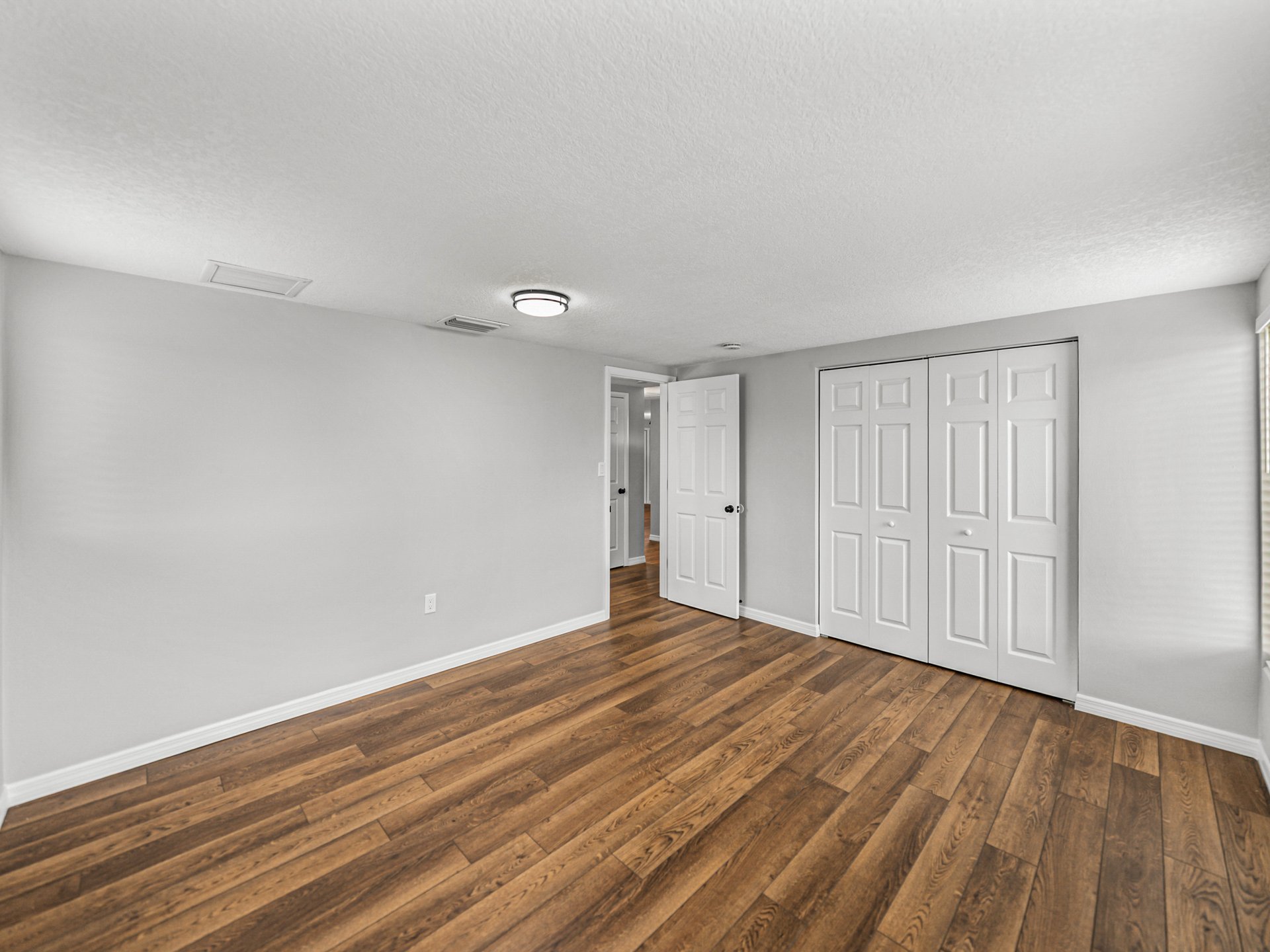 7824 LOTUS DR