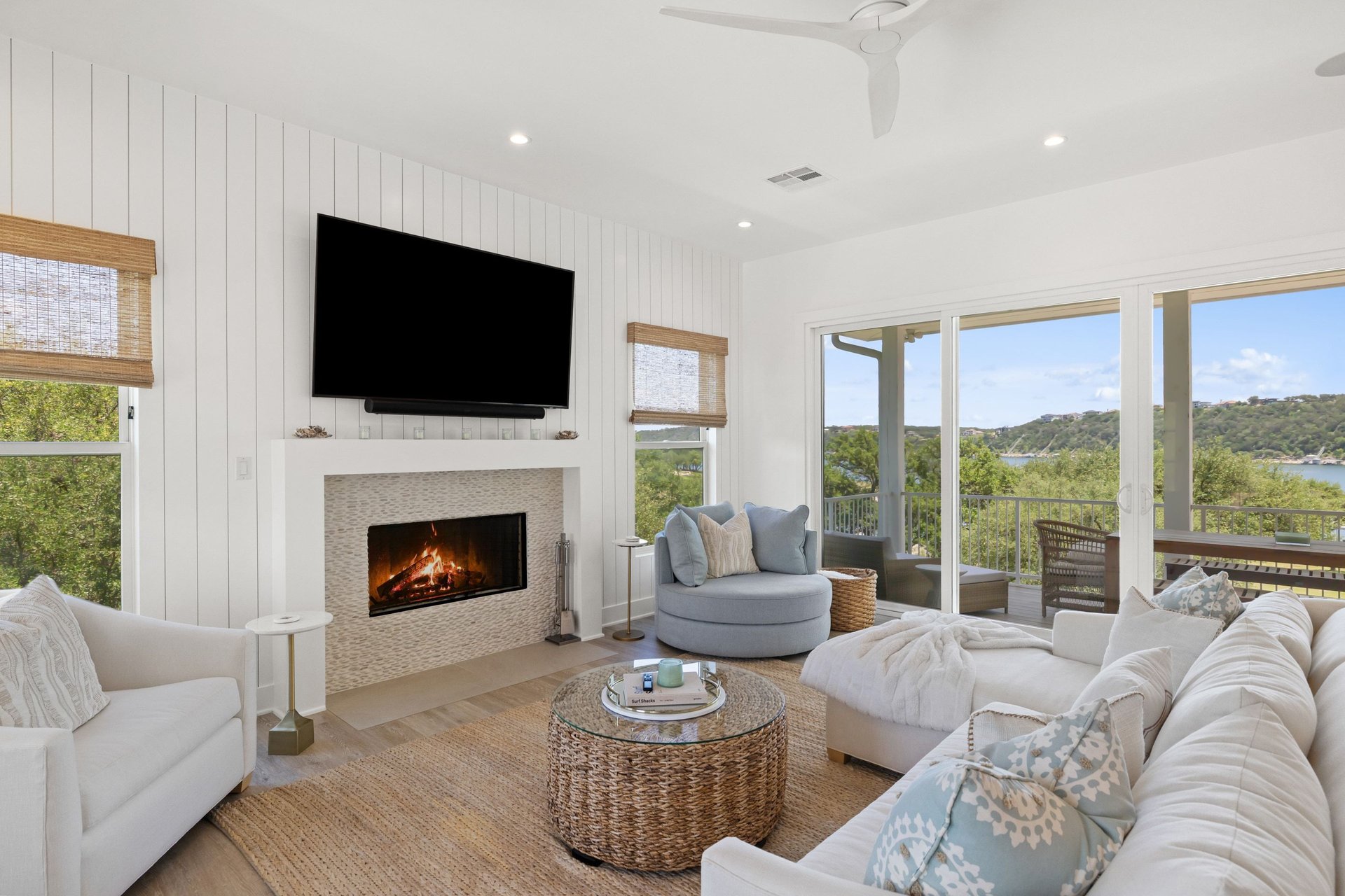1209 Edgewater Drive