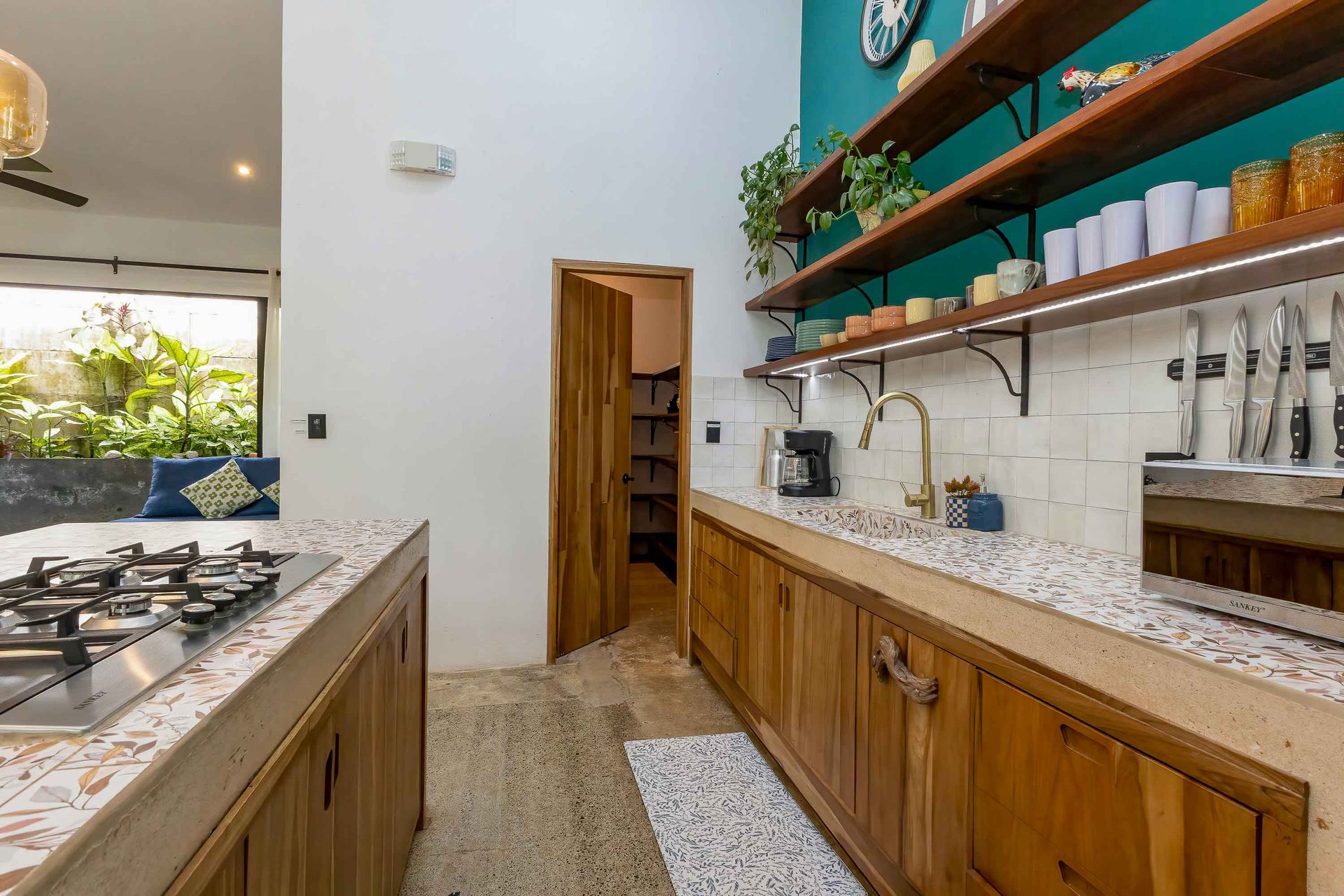 Furnished and Turnkey Home Rainforest Villa with Pool and Creek