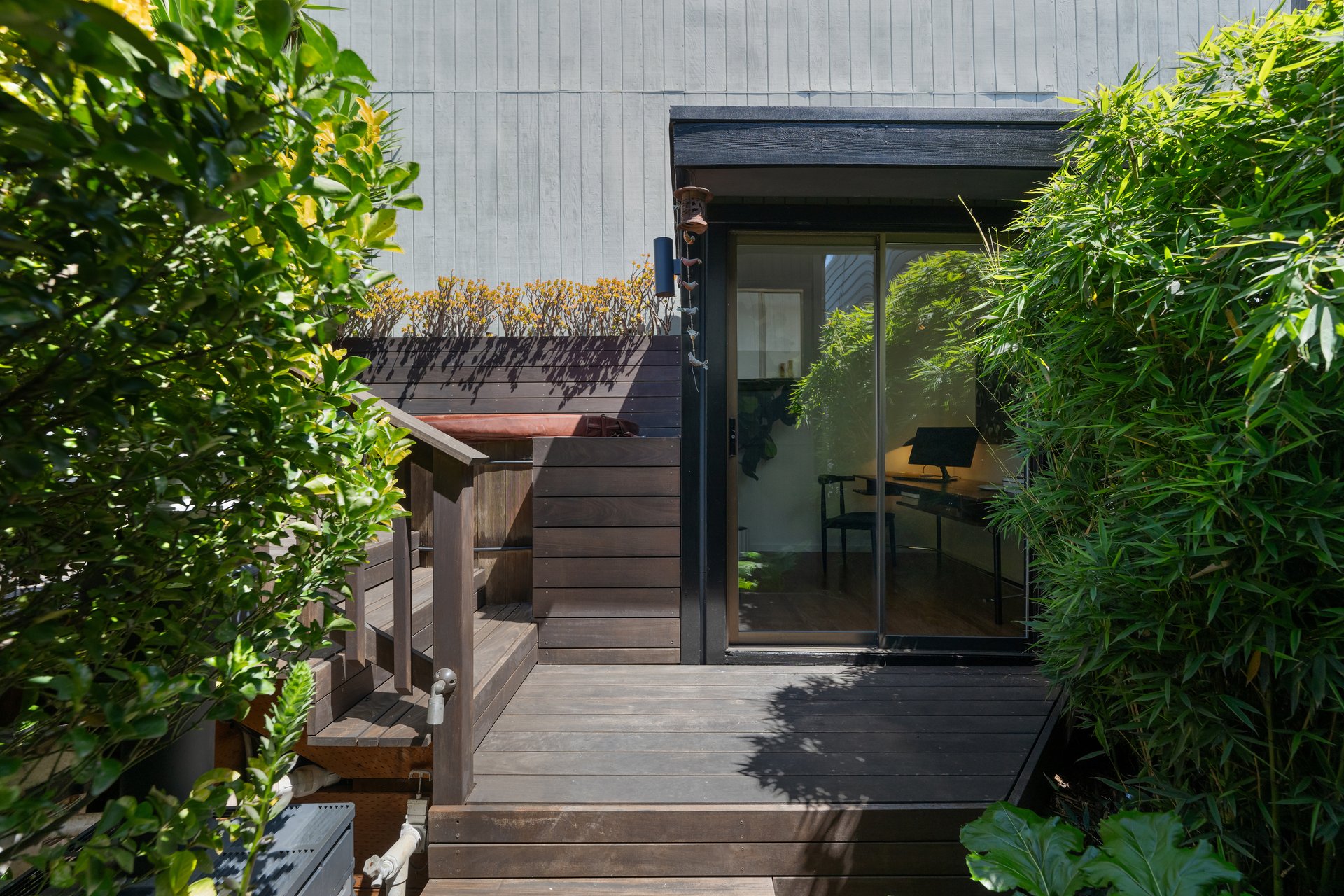 541 Diamond Street