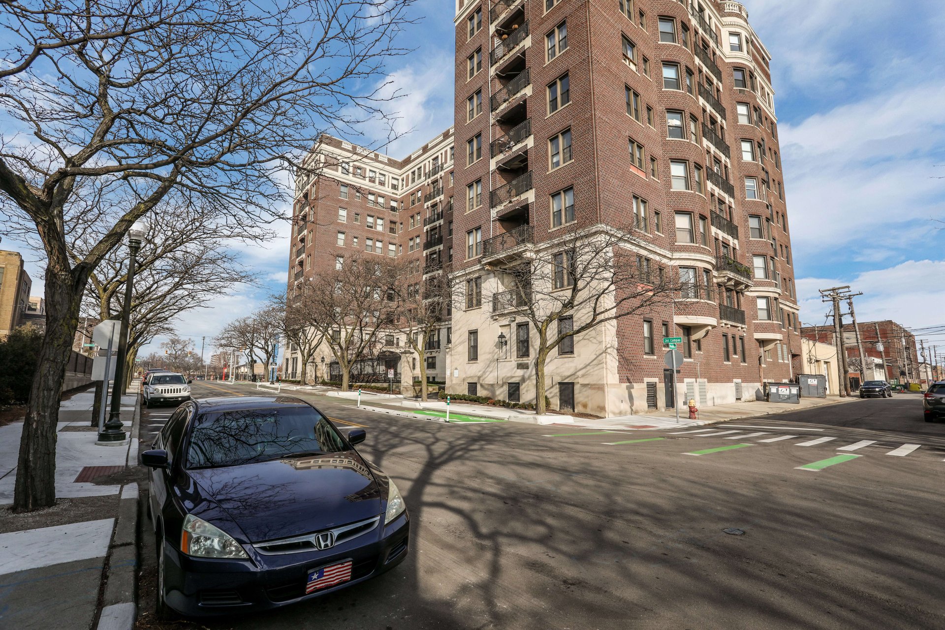 2900 E Jefferson Avenue Unit: A100