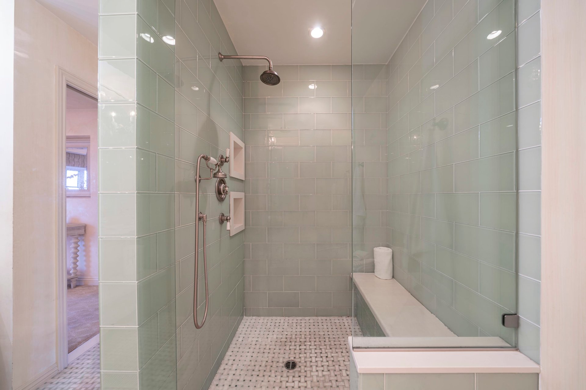 6220 Pacific Avenue, #304