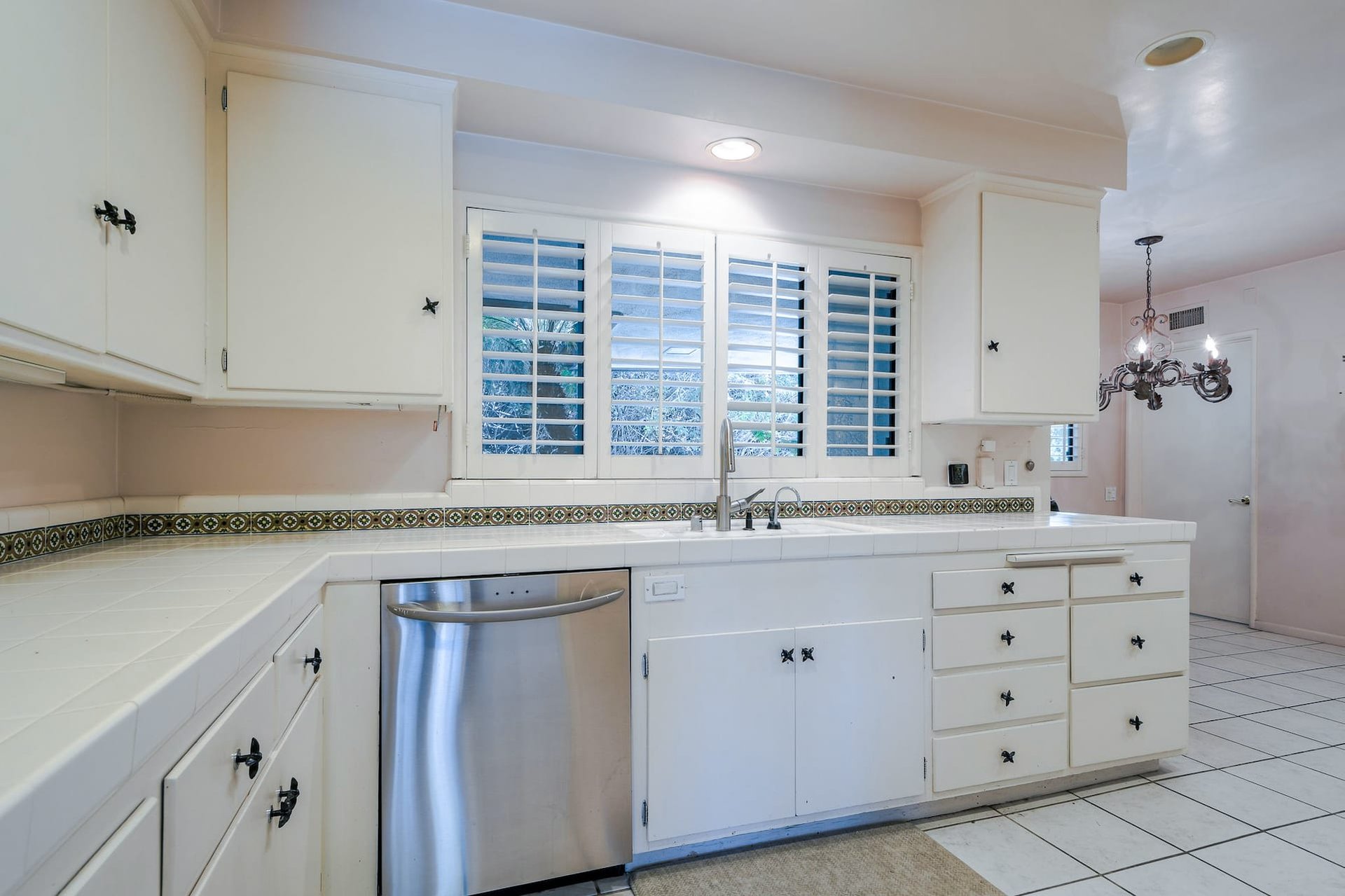 9545 Hidden Valley Rd, Hidden Valley Colony
