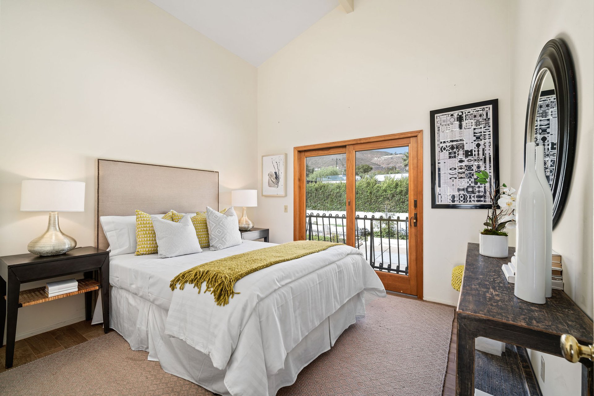 6353 Malibu Park Ln, Malibu