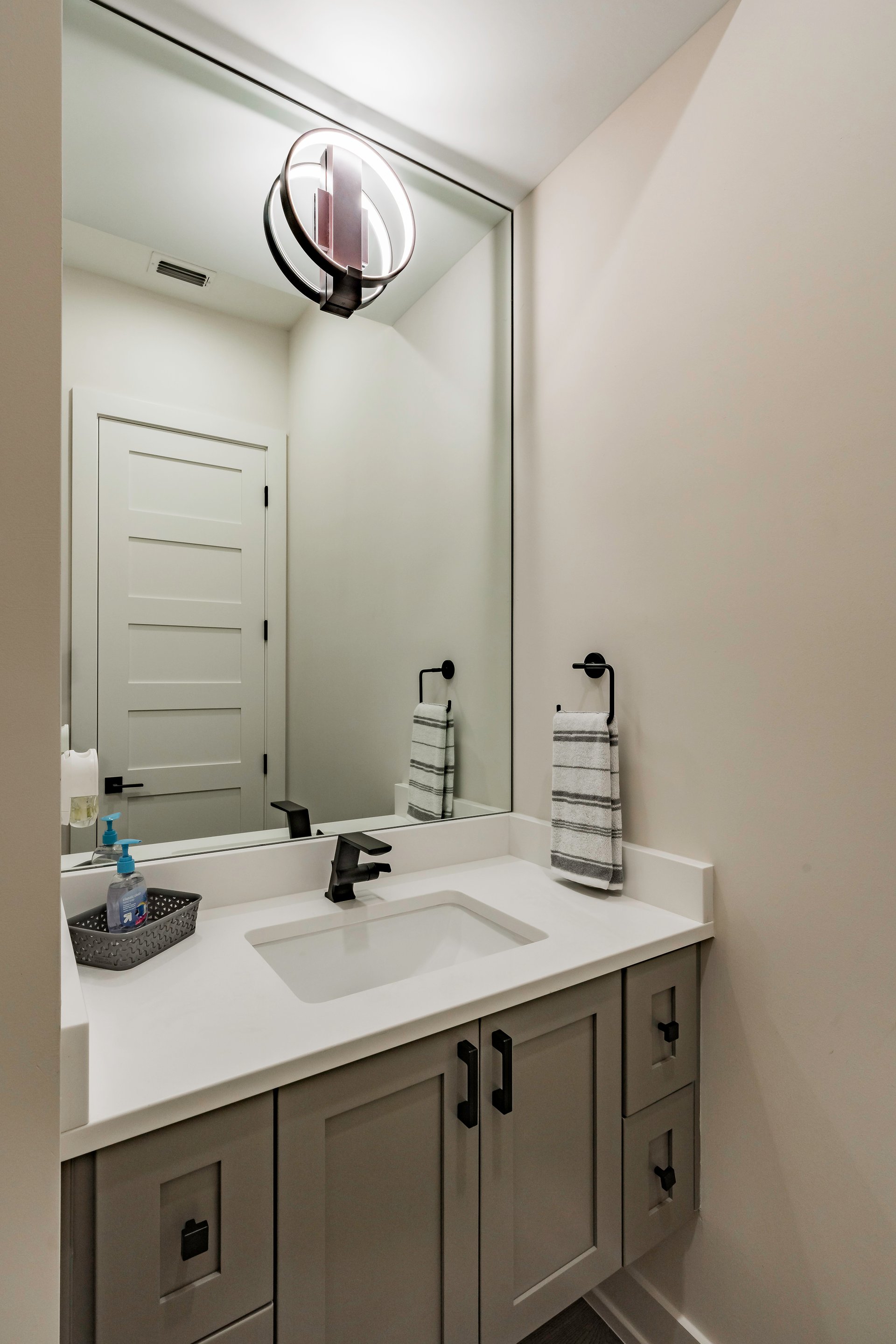 Private Address, Austin, TX 78738