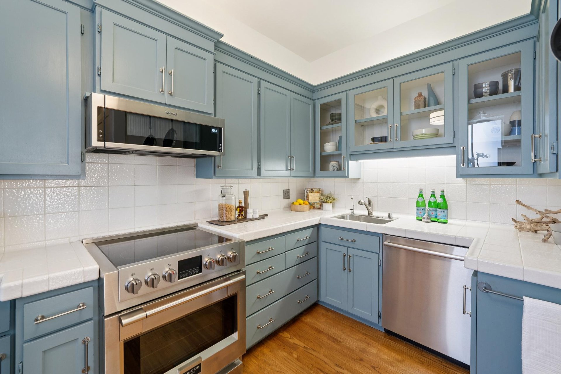 795 Sutter Street # 302