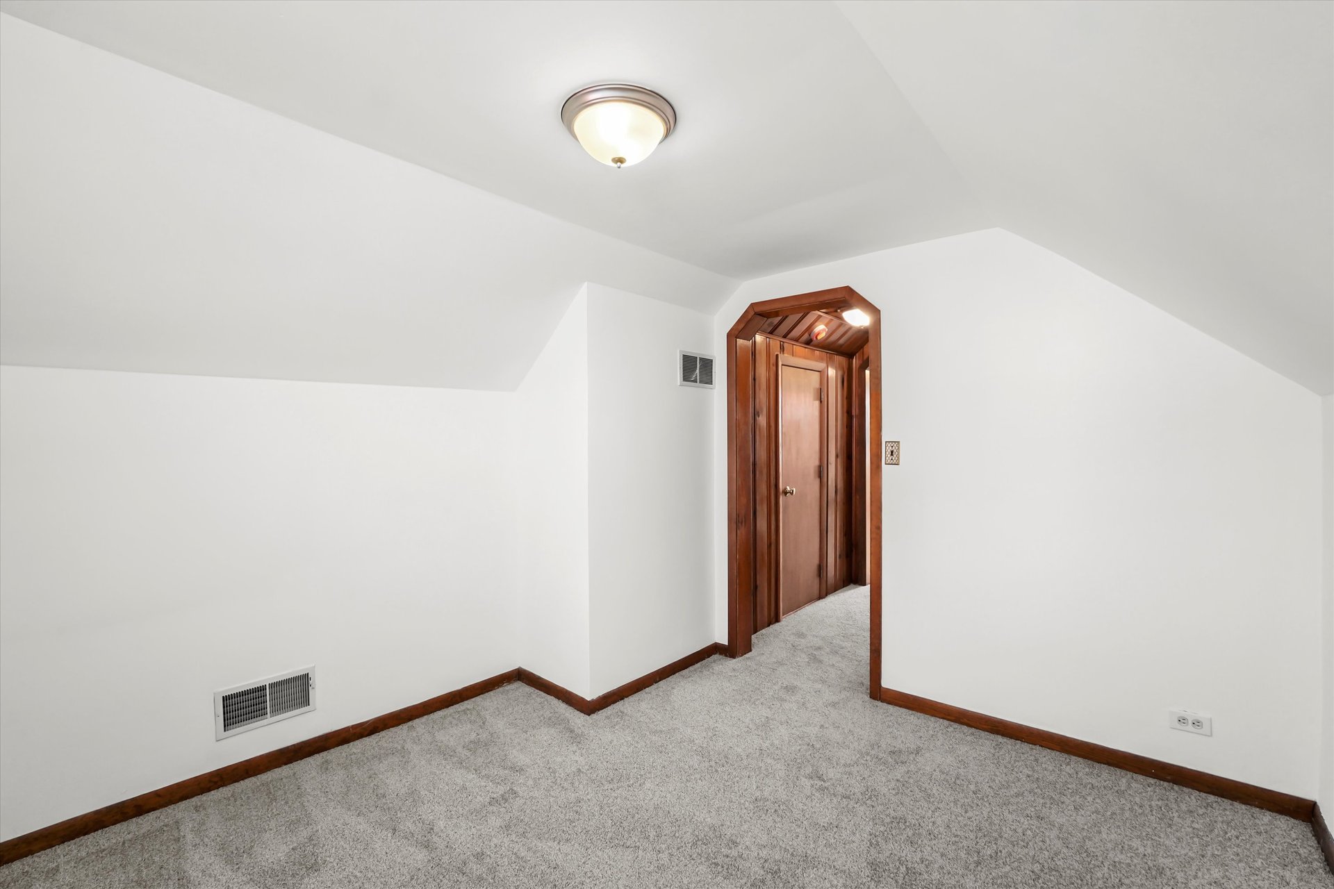 469 N. Wolf Rd., Northlake, IL 60164
