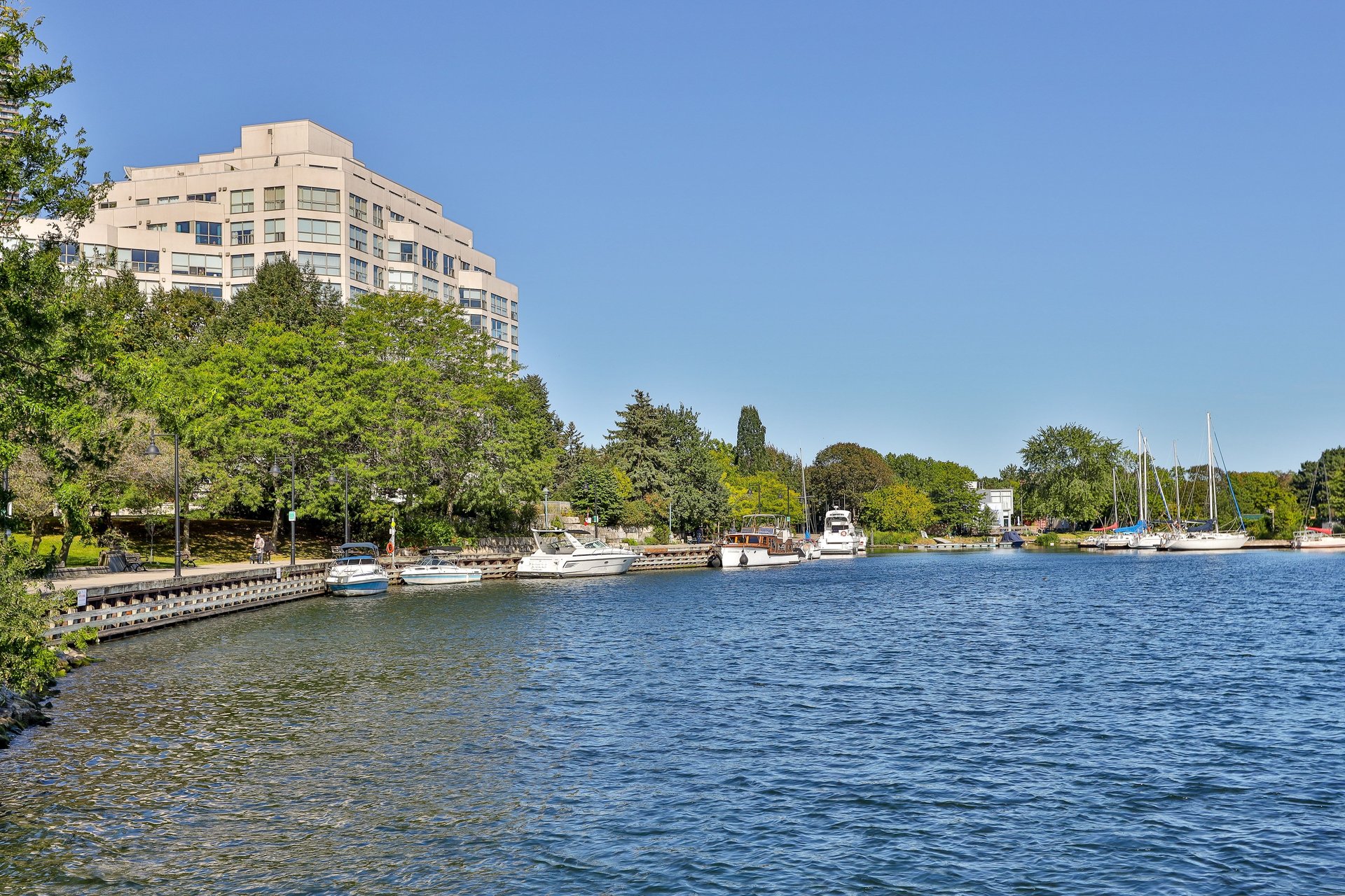 301-2287 Lake Shore Boulevard, Etobicoke