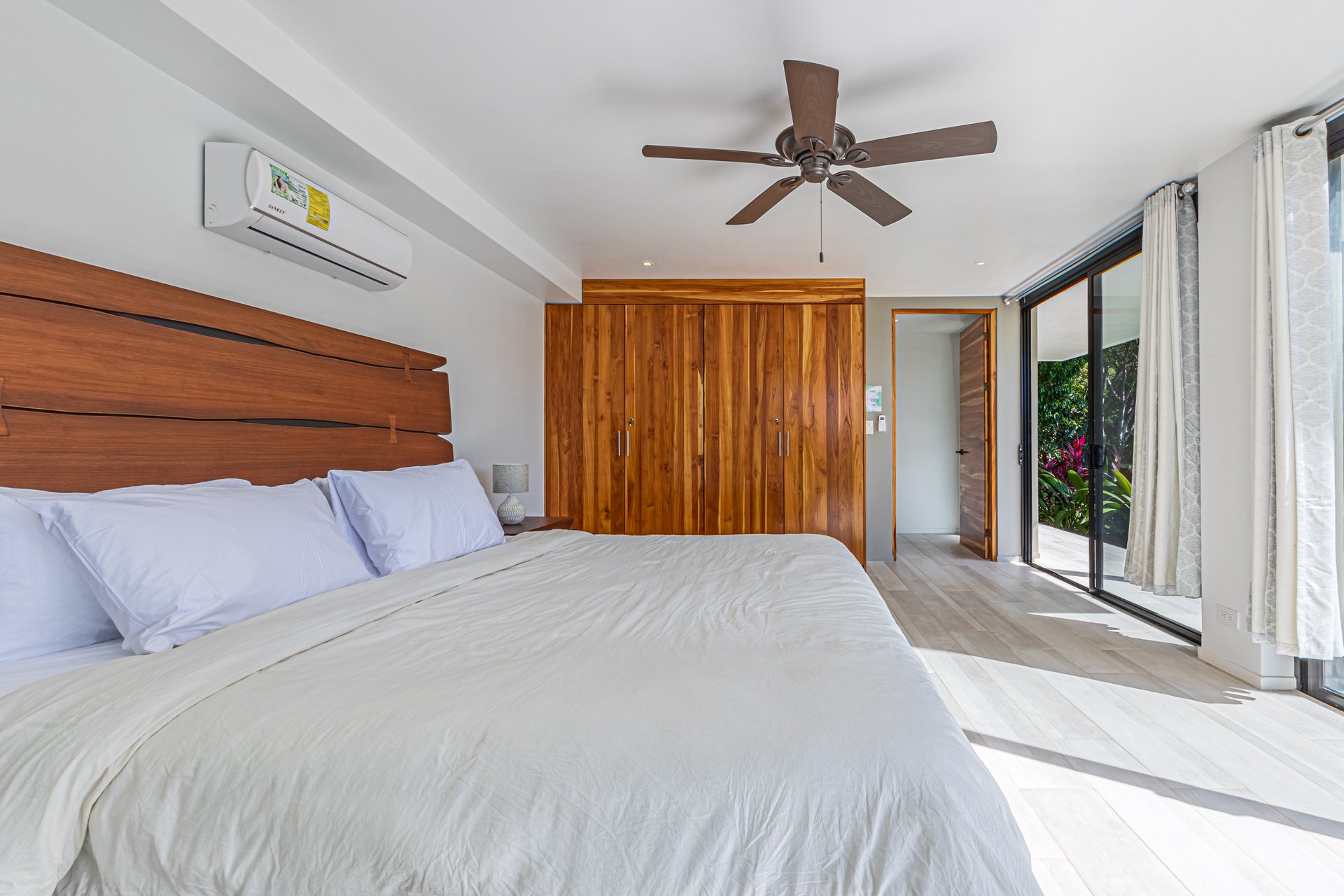 4 Bedroom Jungle Paradise with Ocean Views
