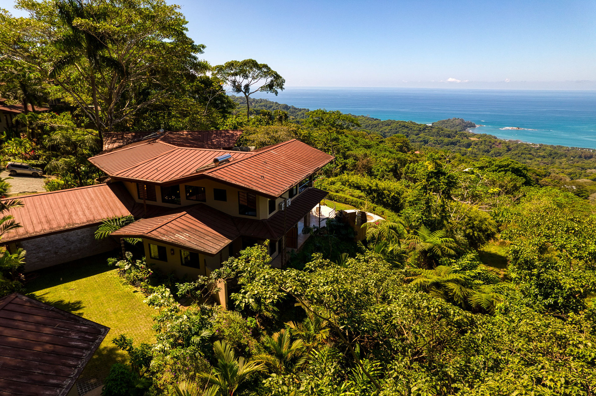Casa Bambú – LUXURY 5 BEDROOM ESTATE WITH EXCEPTIONAL OCEAN VIEWS