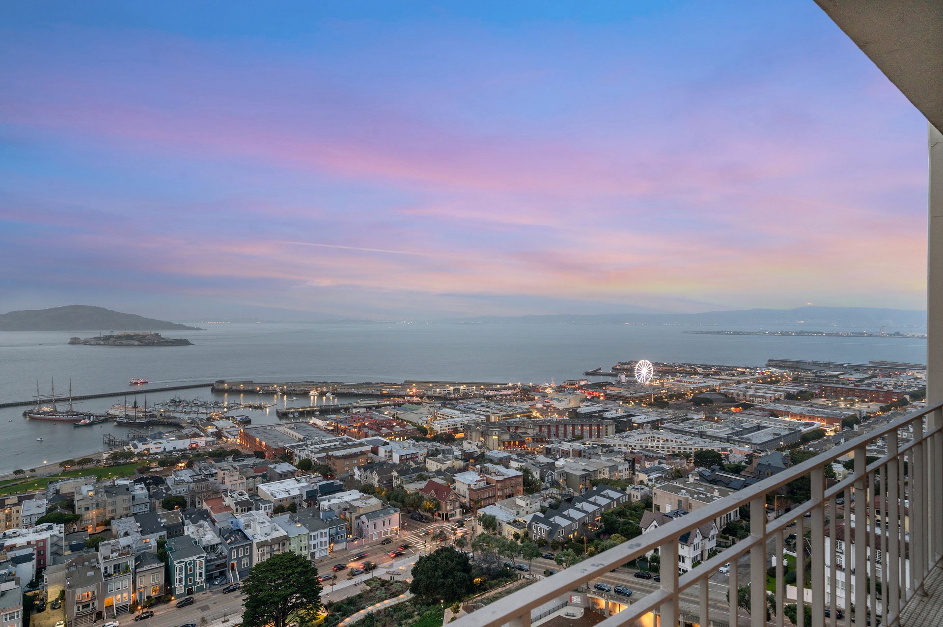 Golden Gate View Apartment at 1080 Chestnut