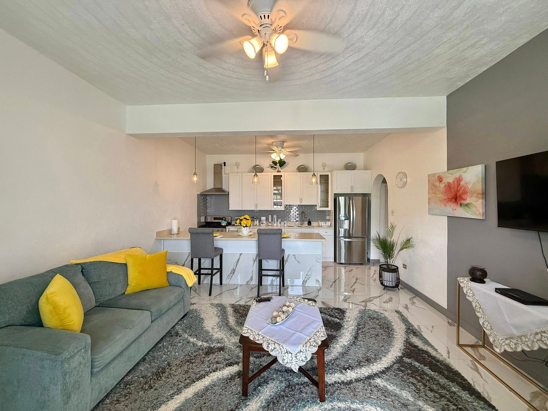 1068 Hawksnest 1 Bedroom Apartment