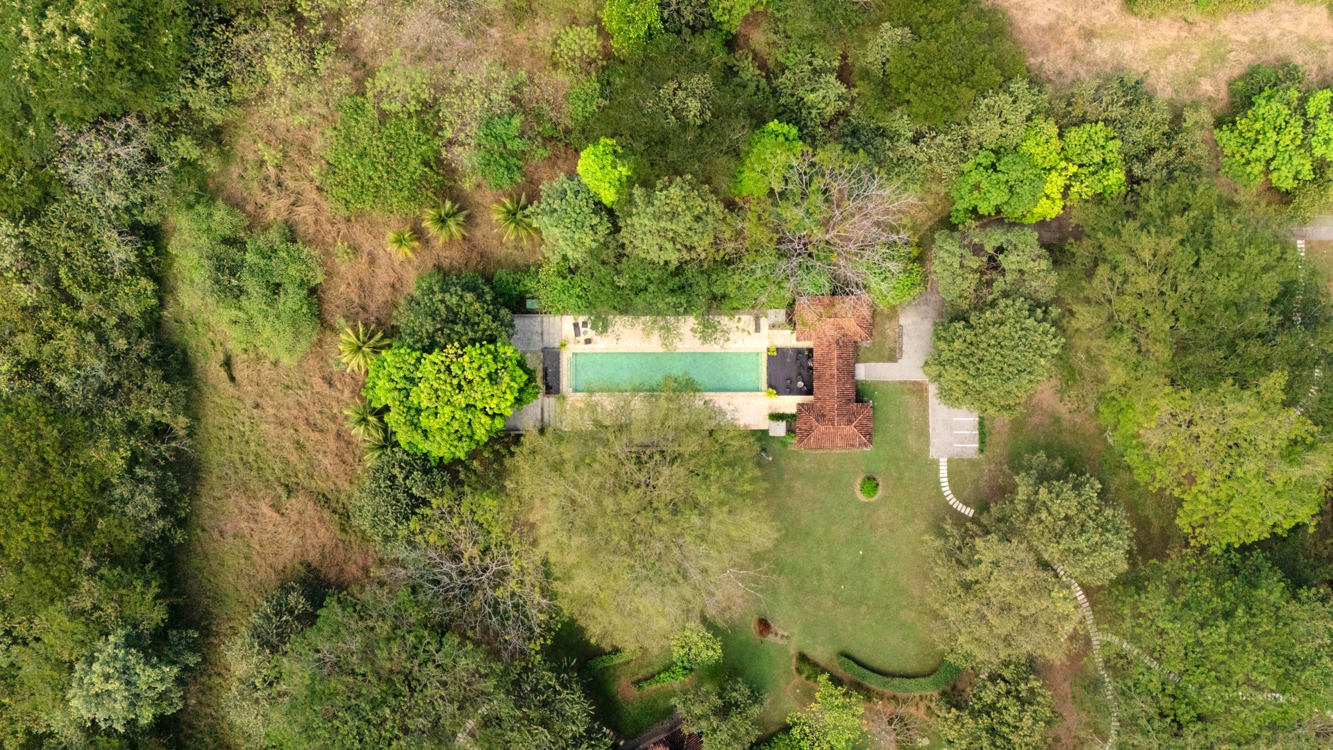 Los Malinches 6 | Luxury Spanish Colonial Townhouse in Hacienda Pinilla