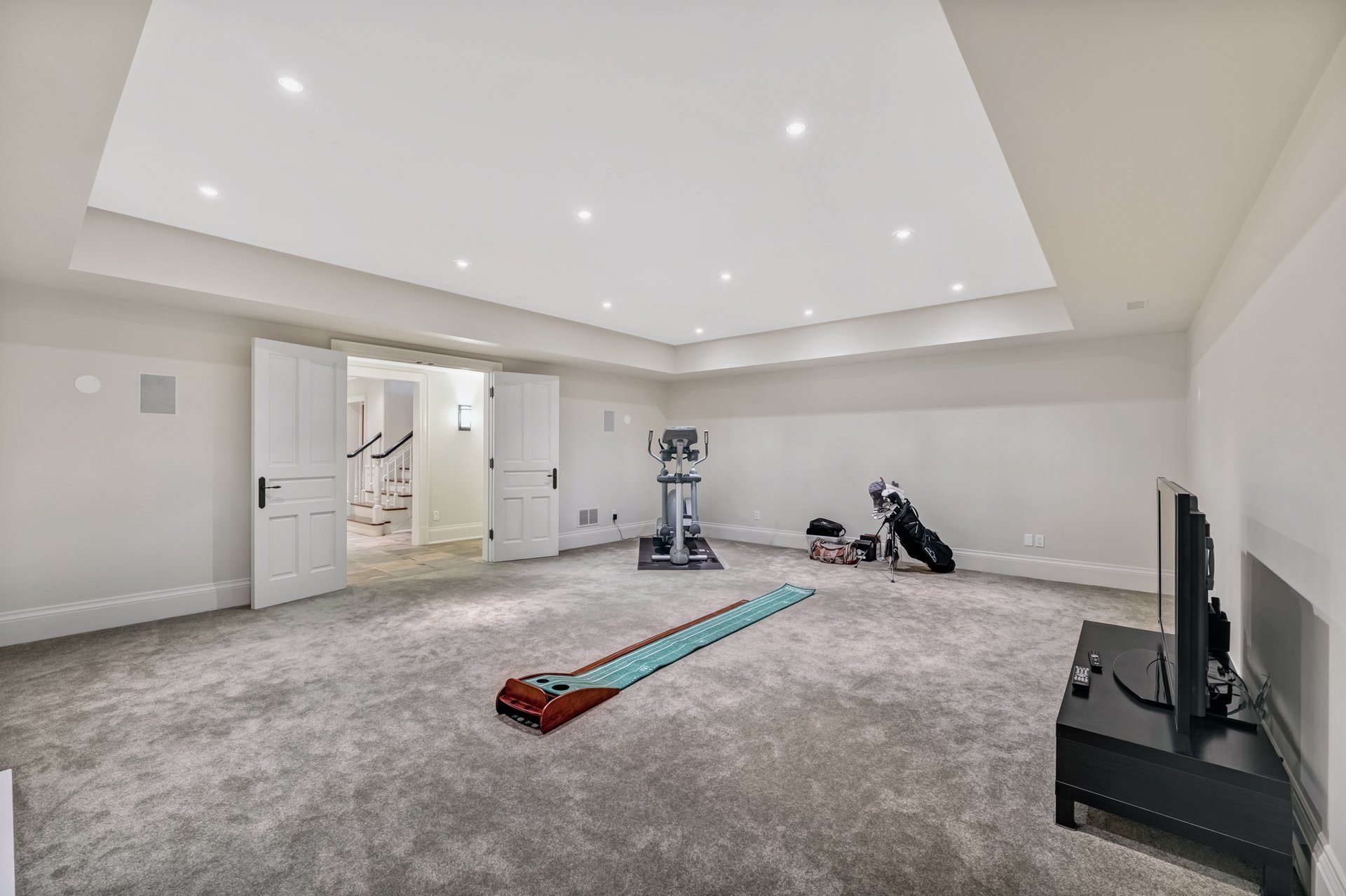 190 Donnelly Dr