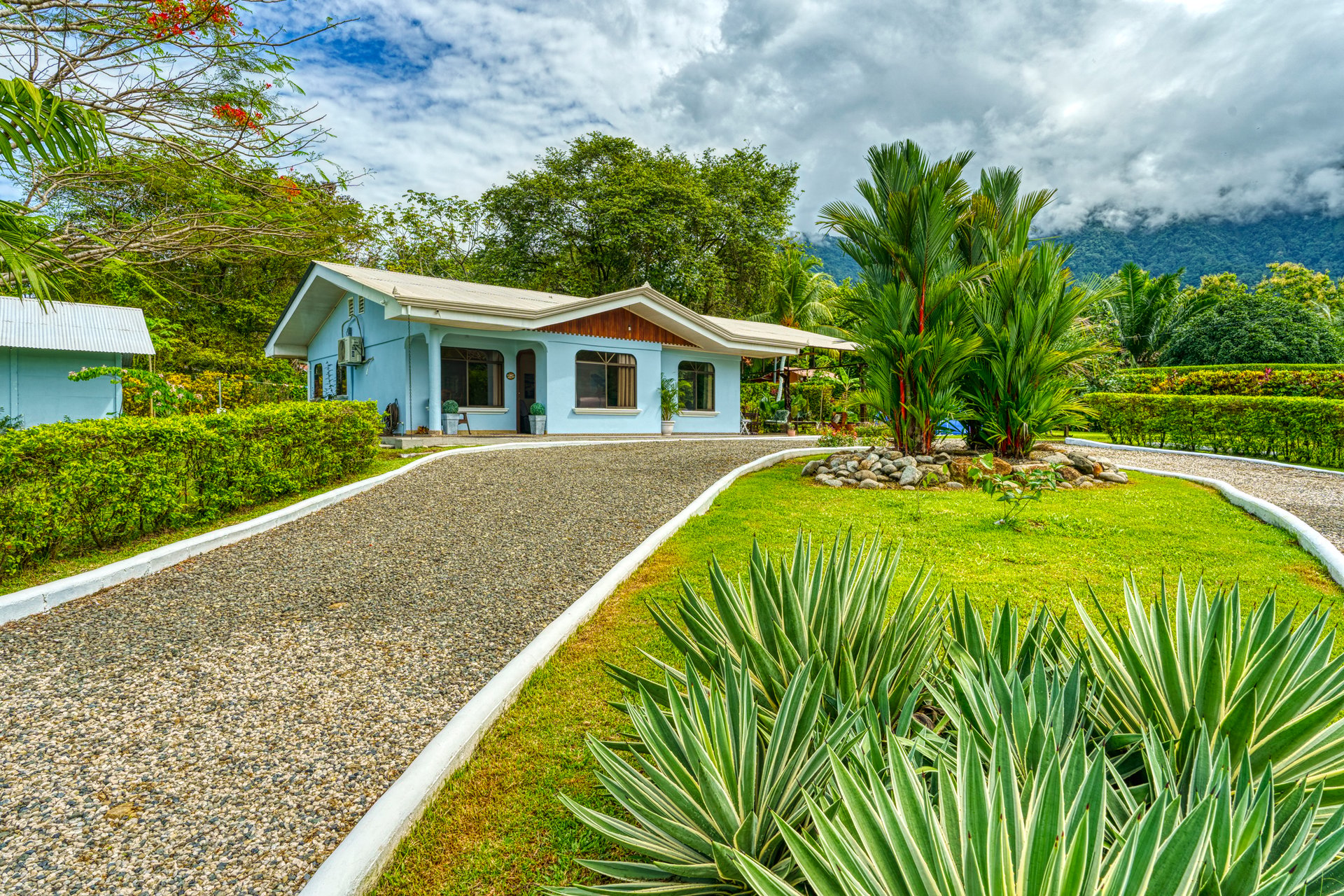 Casa Colibri - Easy Access, Beautiful, Private Lot