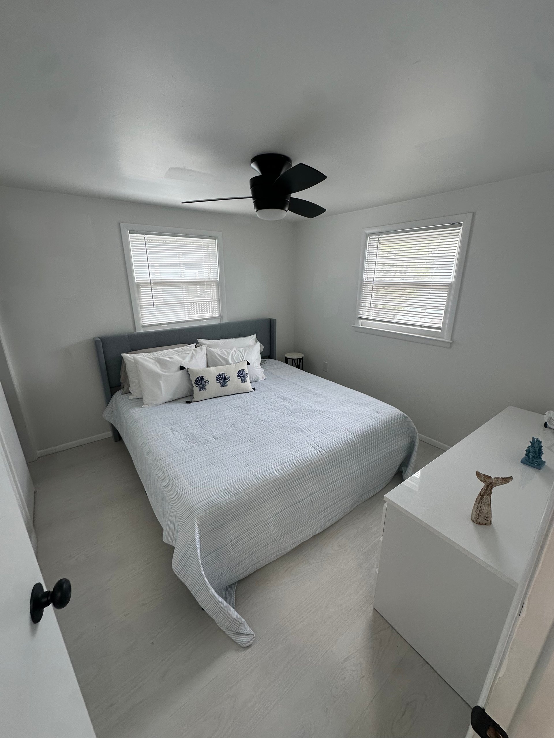 242 W 14th St. (upstairs unit) 