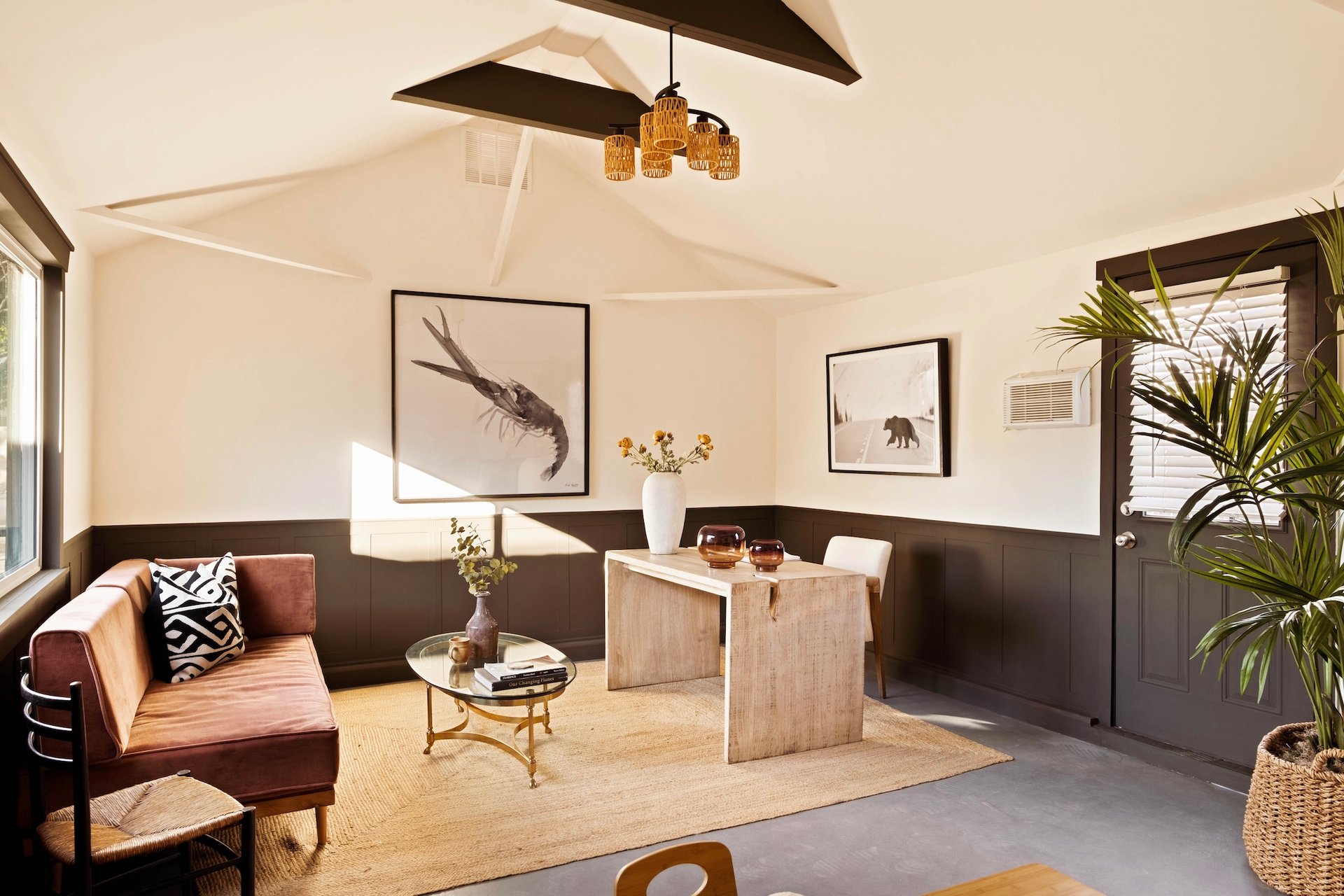 Outback Modern. Lake Balboa