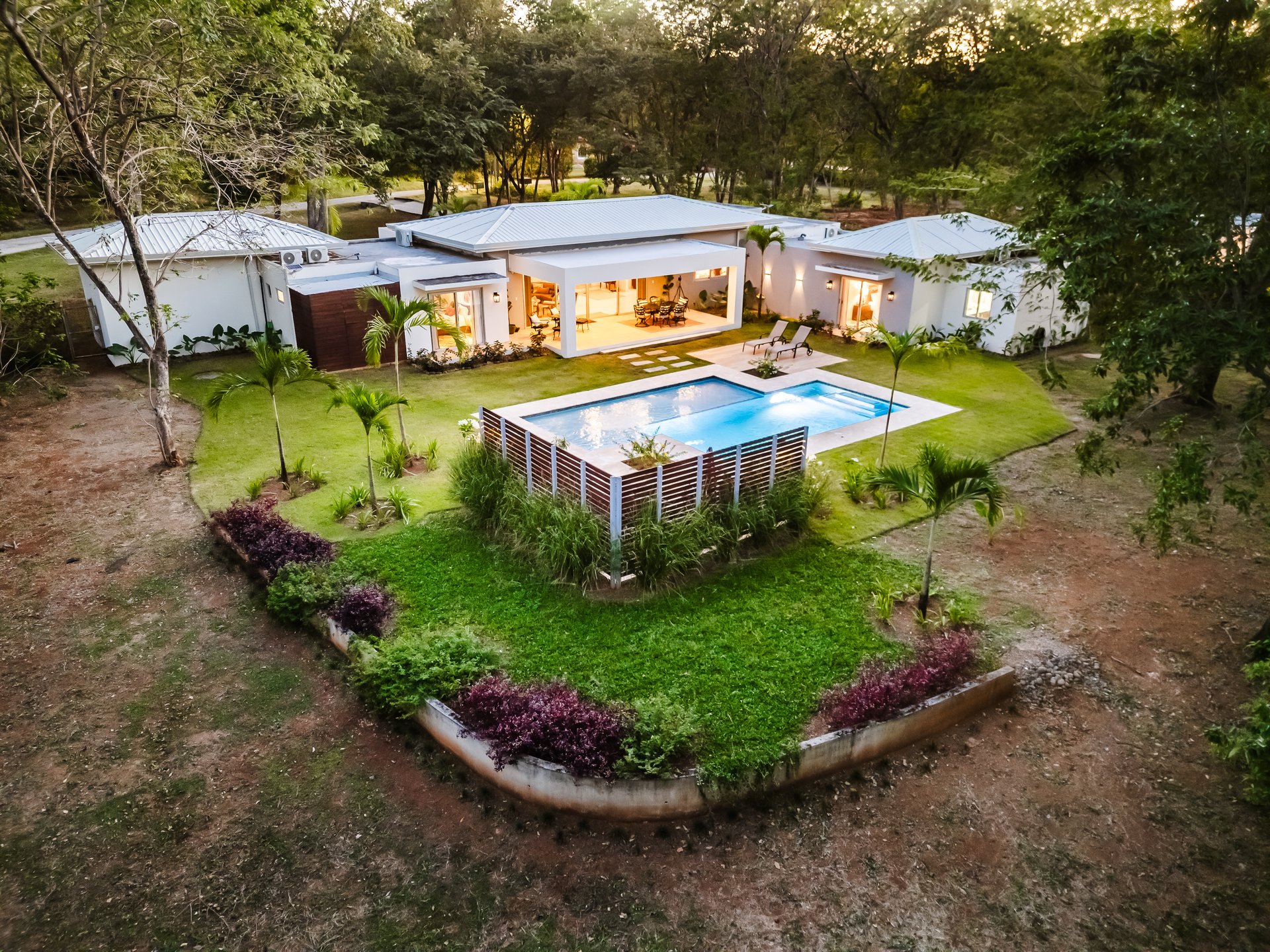 Casa Siempre Sabado | Walk to the beach luxury home in Playa Brasilito