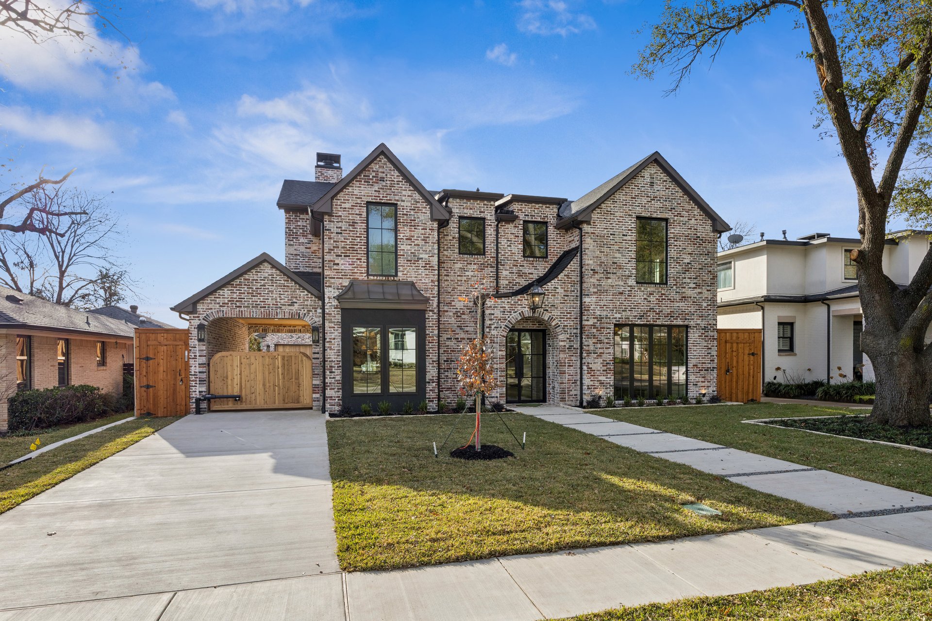 6860 Southridge Drive