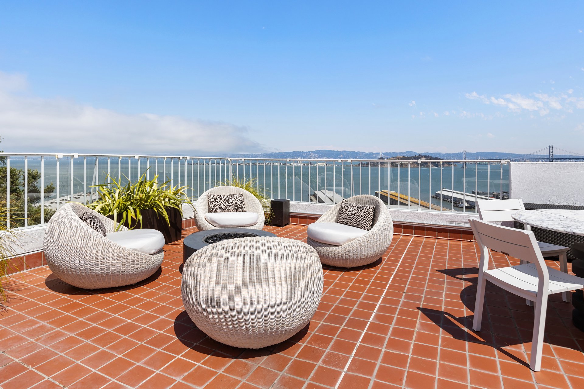 Telegraph Terrace View Penthouse!